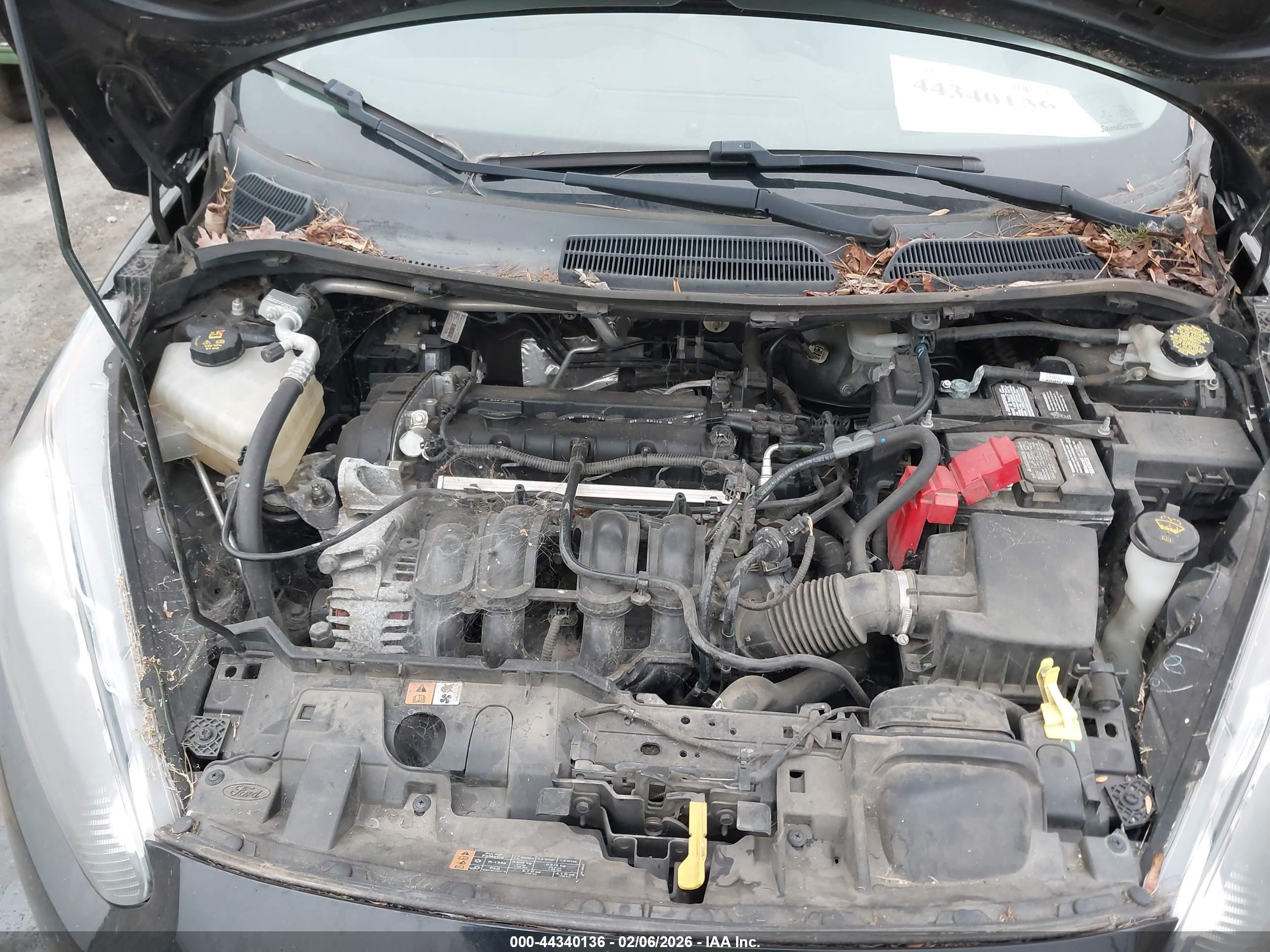 FORD FIESTA image 10