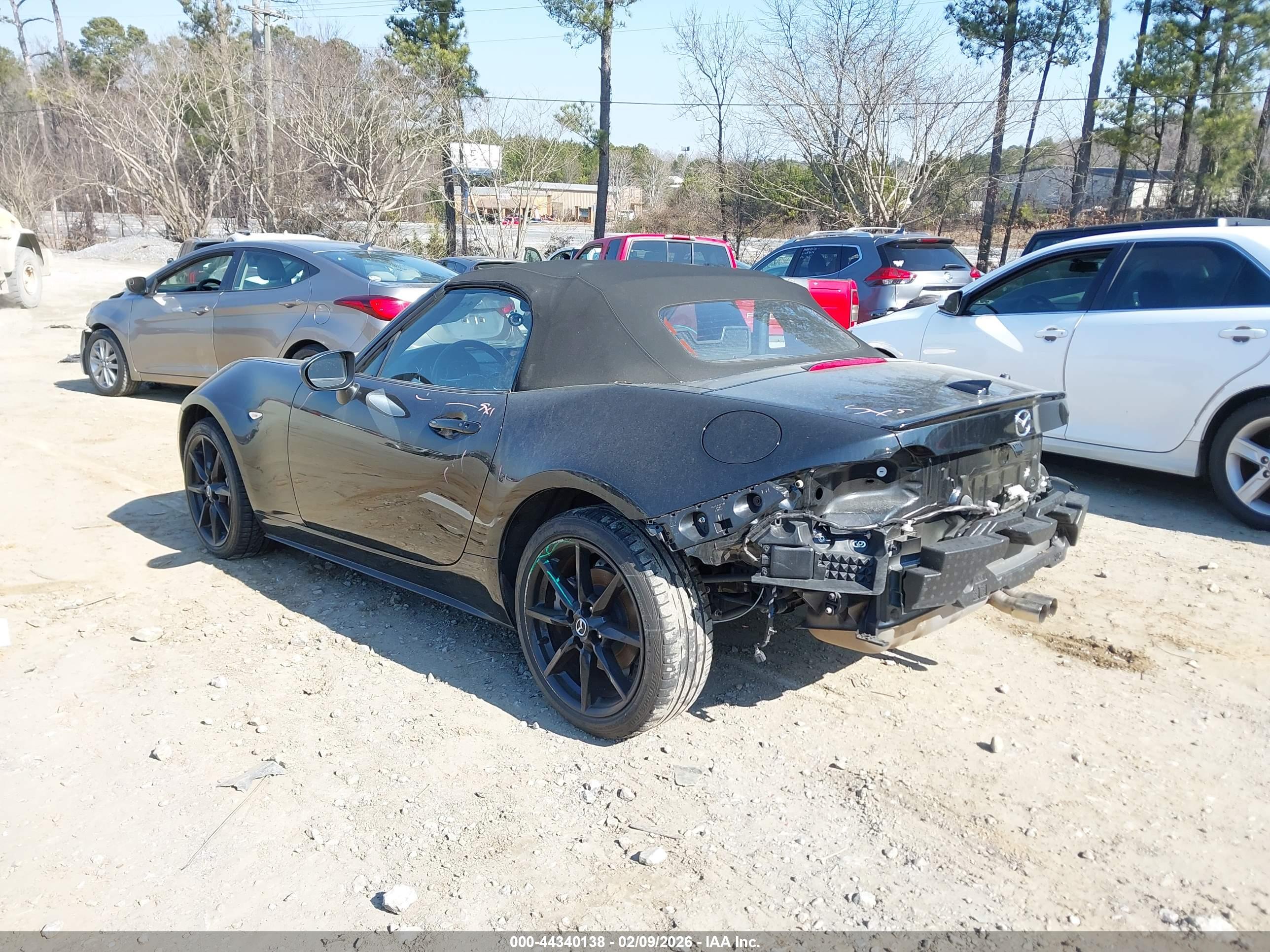 MAZDA MX-5 image 3