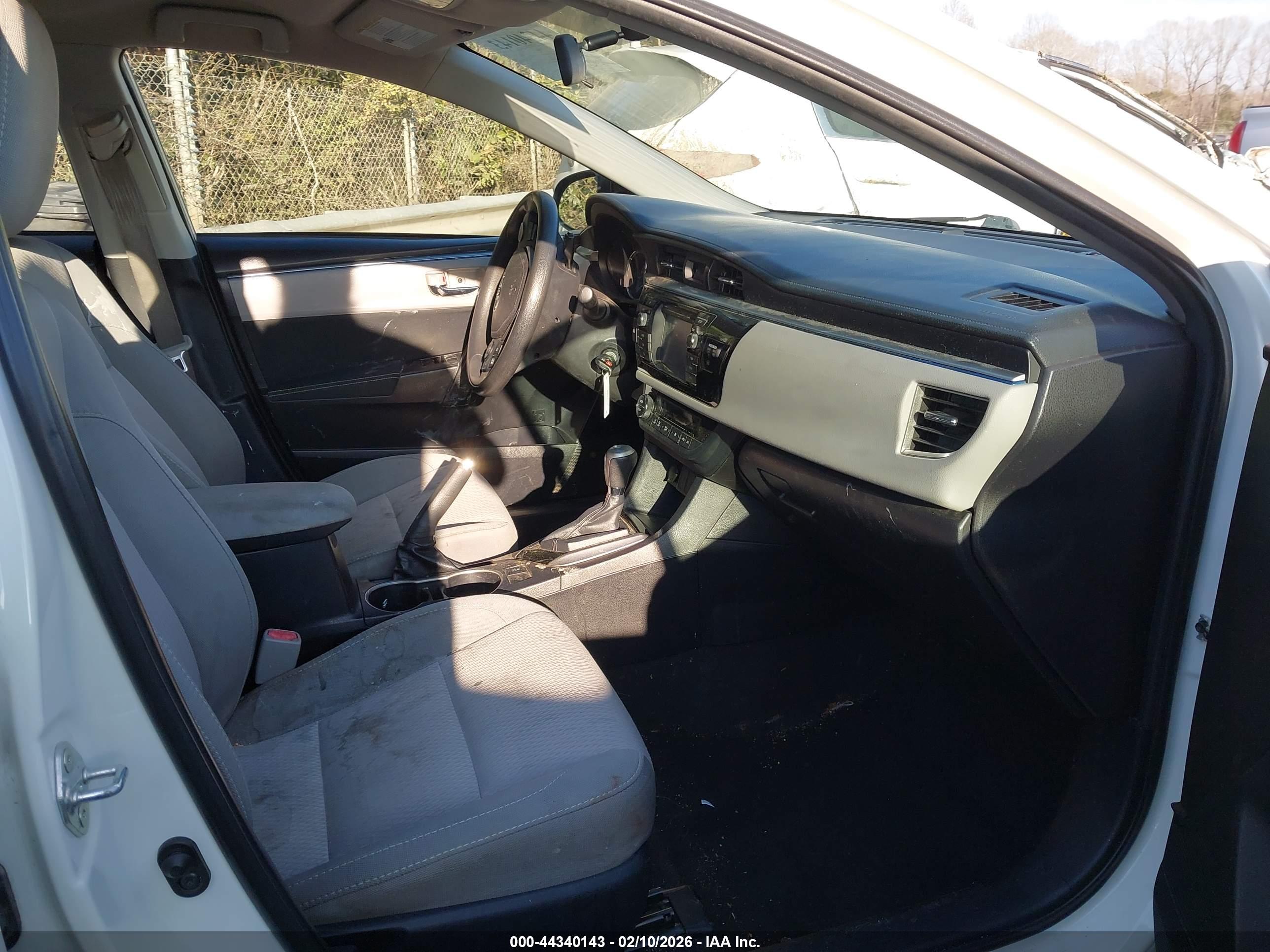 TOYOTA COROLLA image 5
