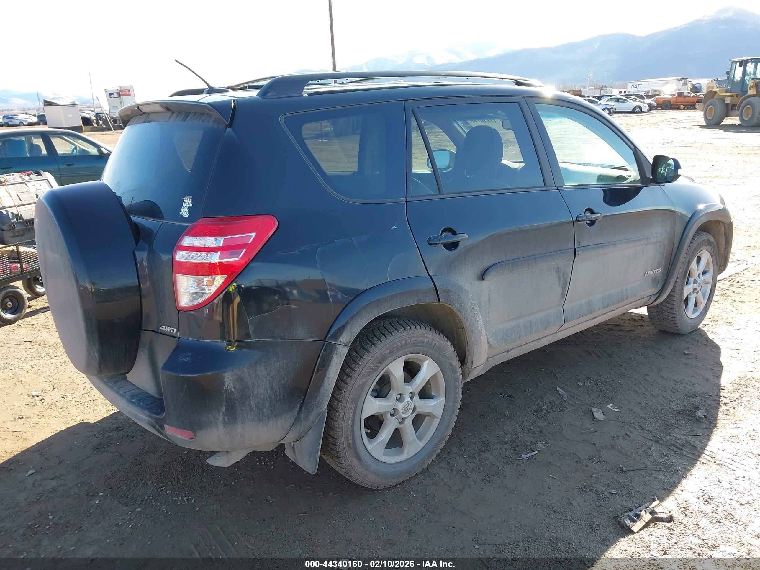TOYOTA RAV4 image 4