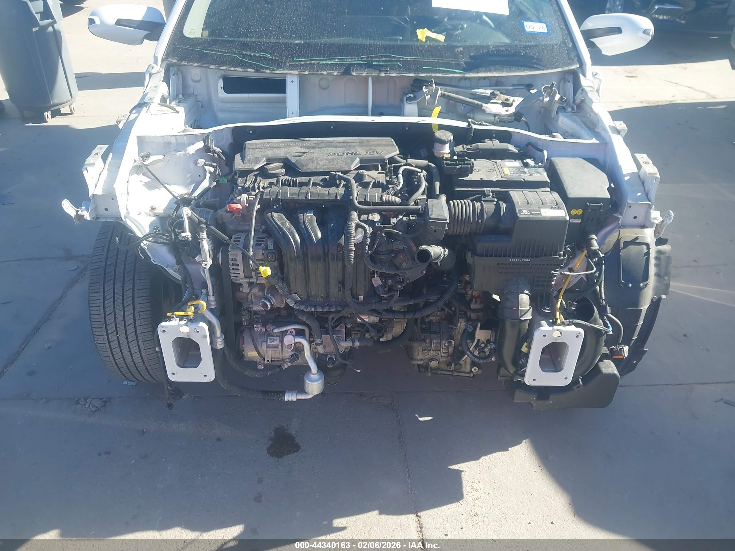 HYUNDAI KONA image 6