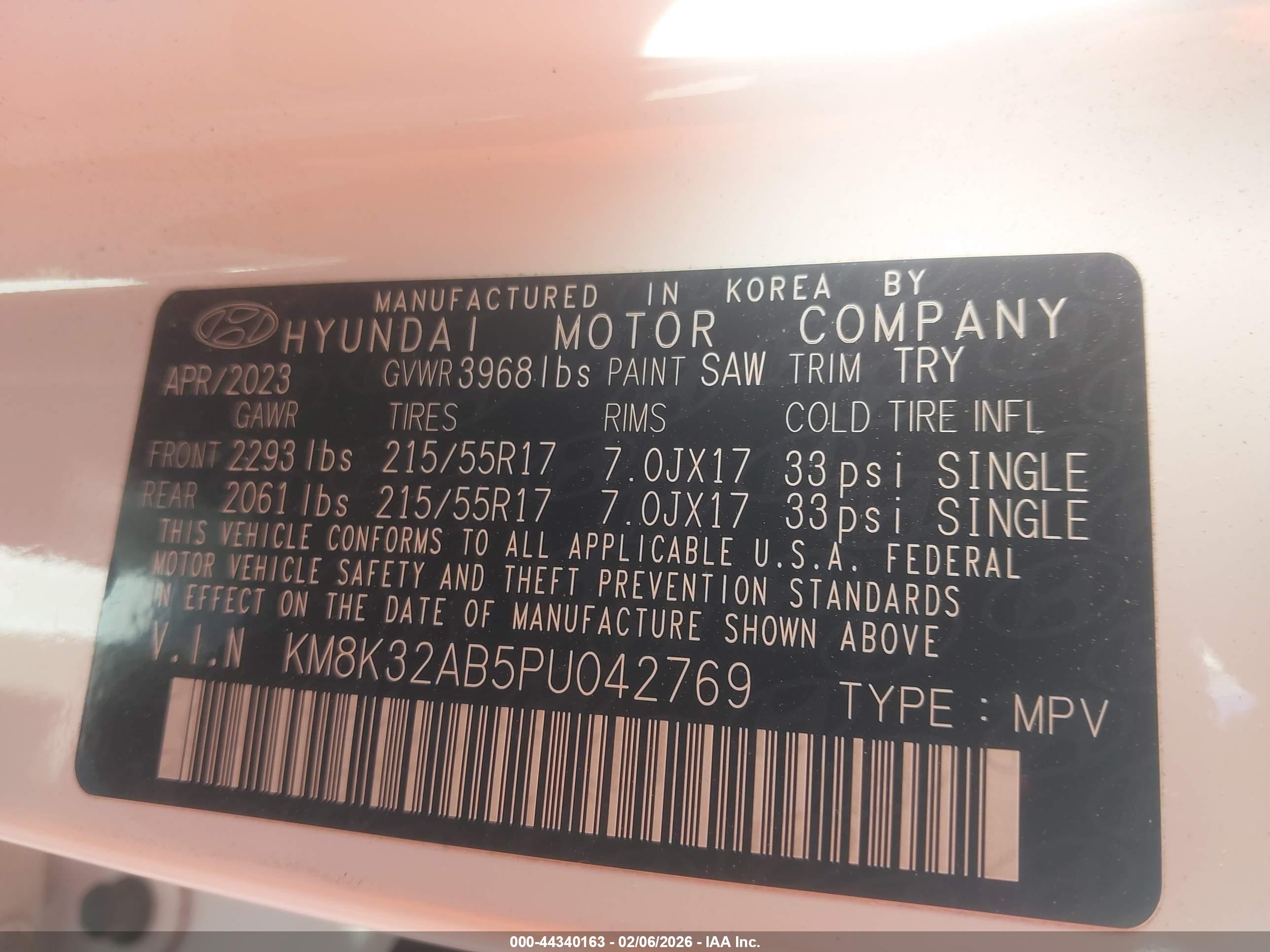 HYUNDAI KONA image 9