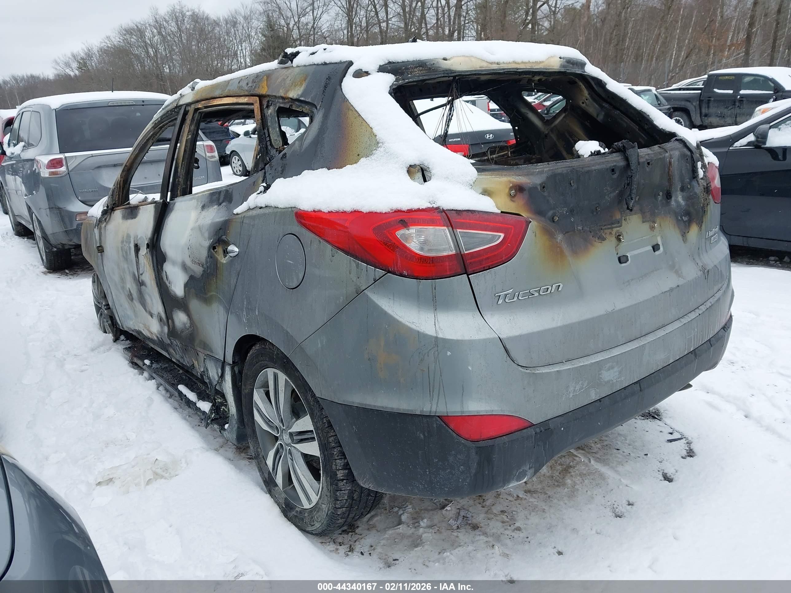 HYUNDAI TUCSON image 3
