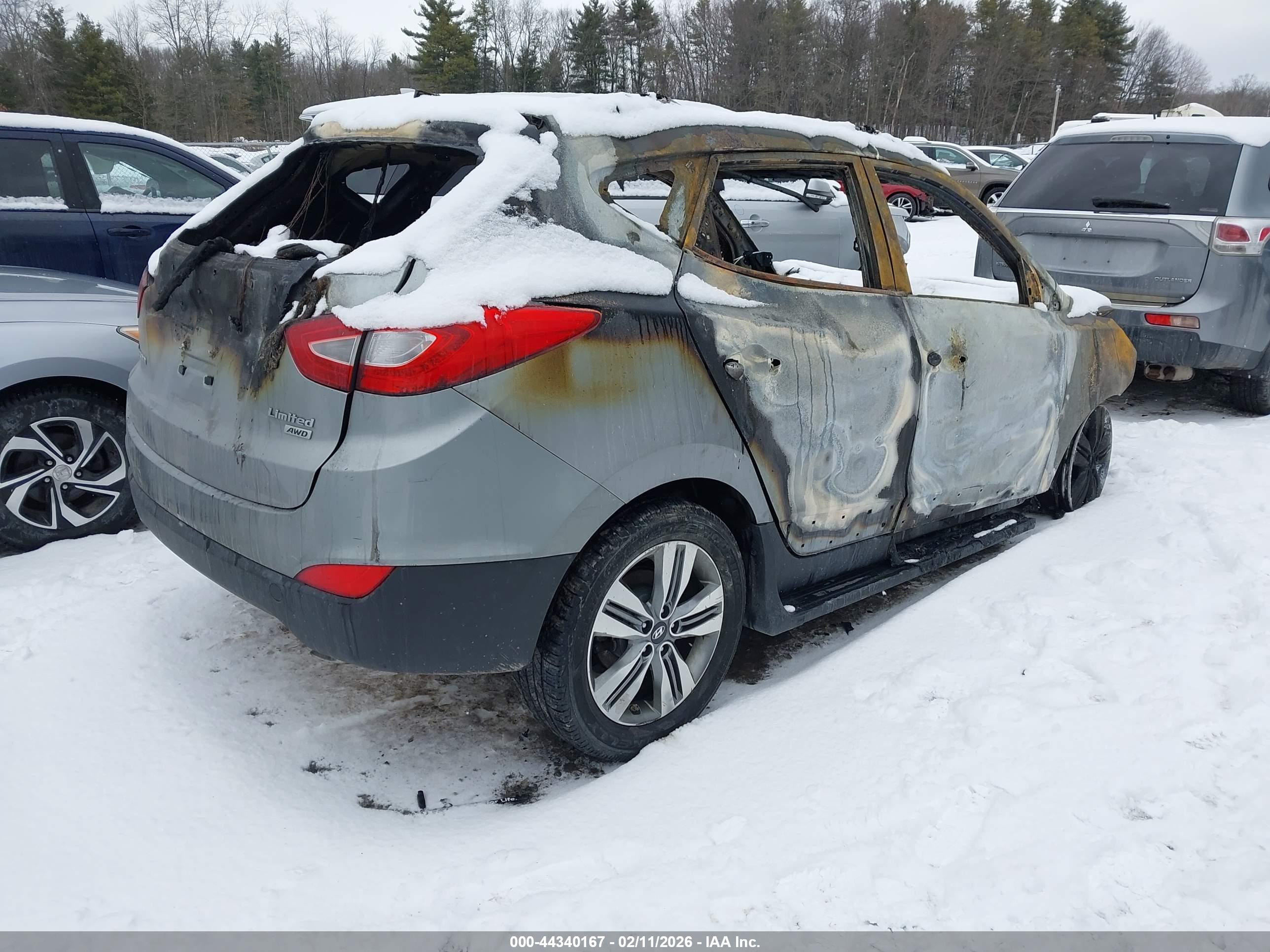 HYUNDAI TUCSON image 4