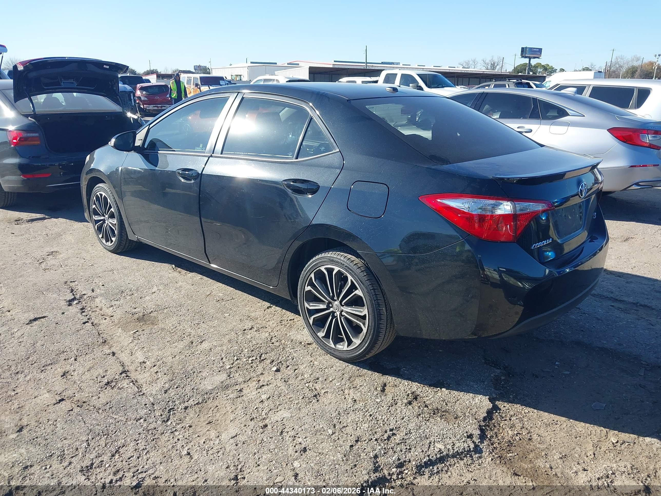 TOYOTA COROLLA image 3