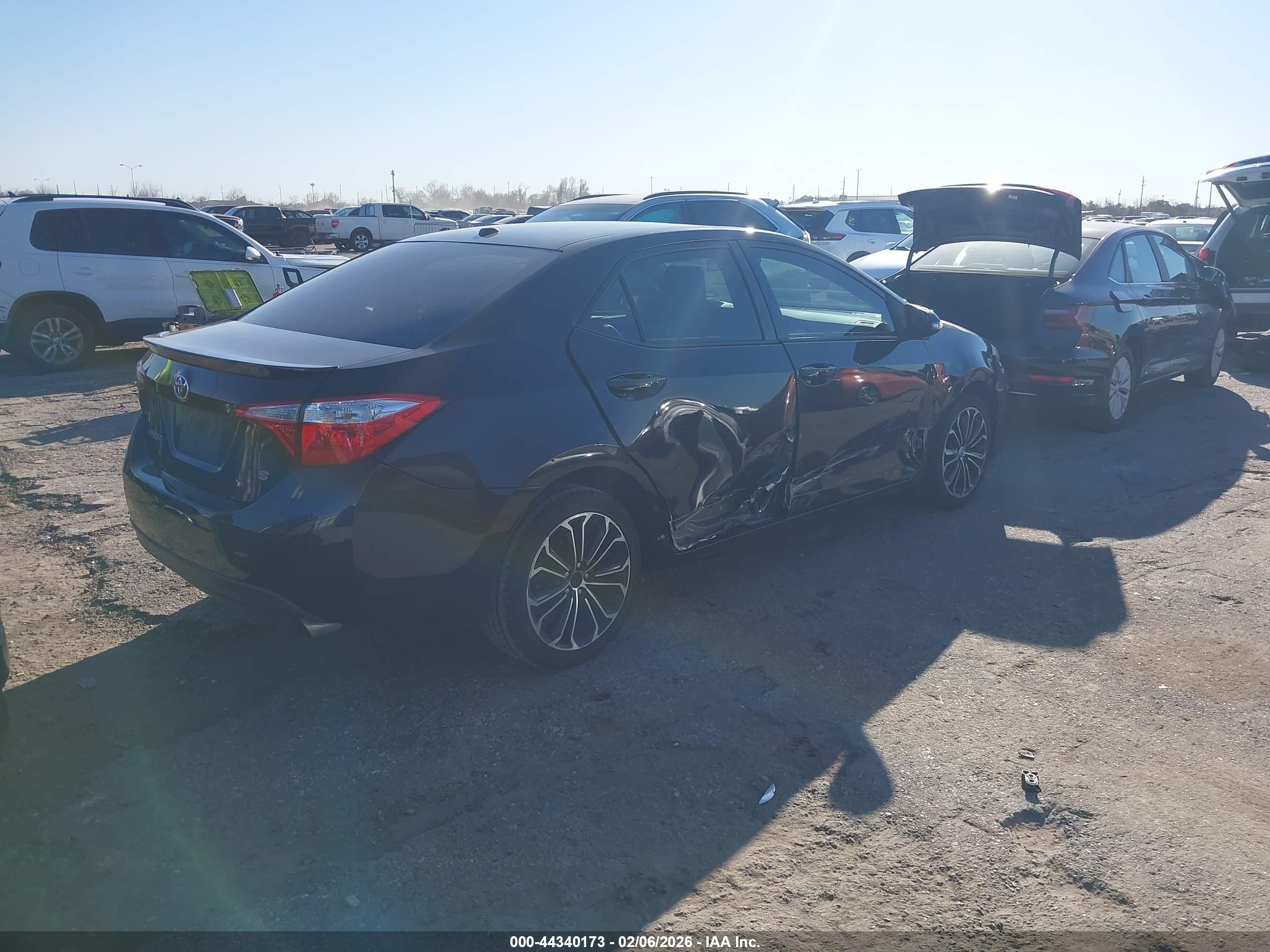 TOYOTA COROLLA image 4