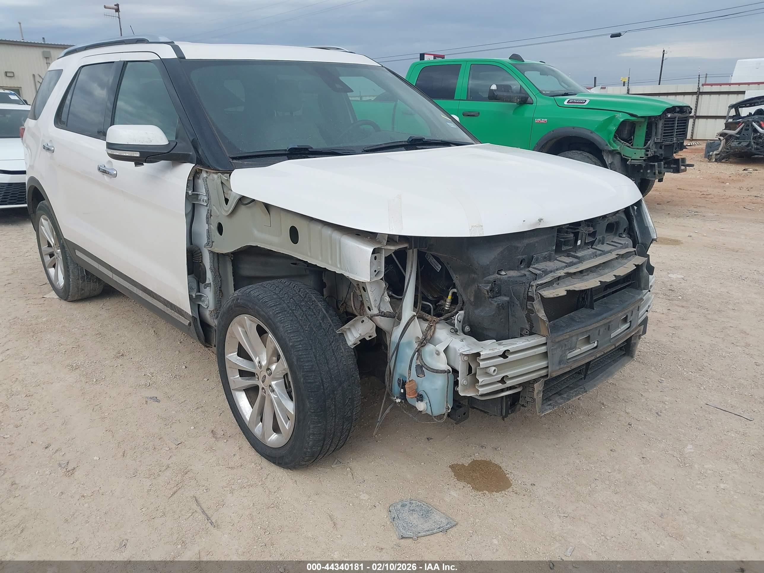 FORD EXPLORER image 6
