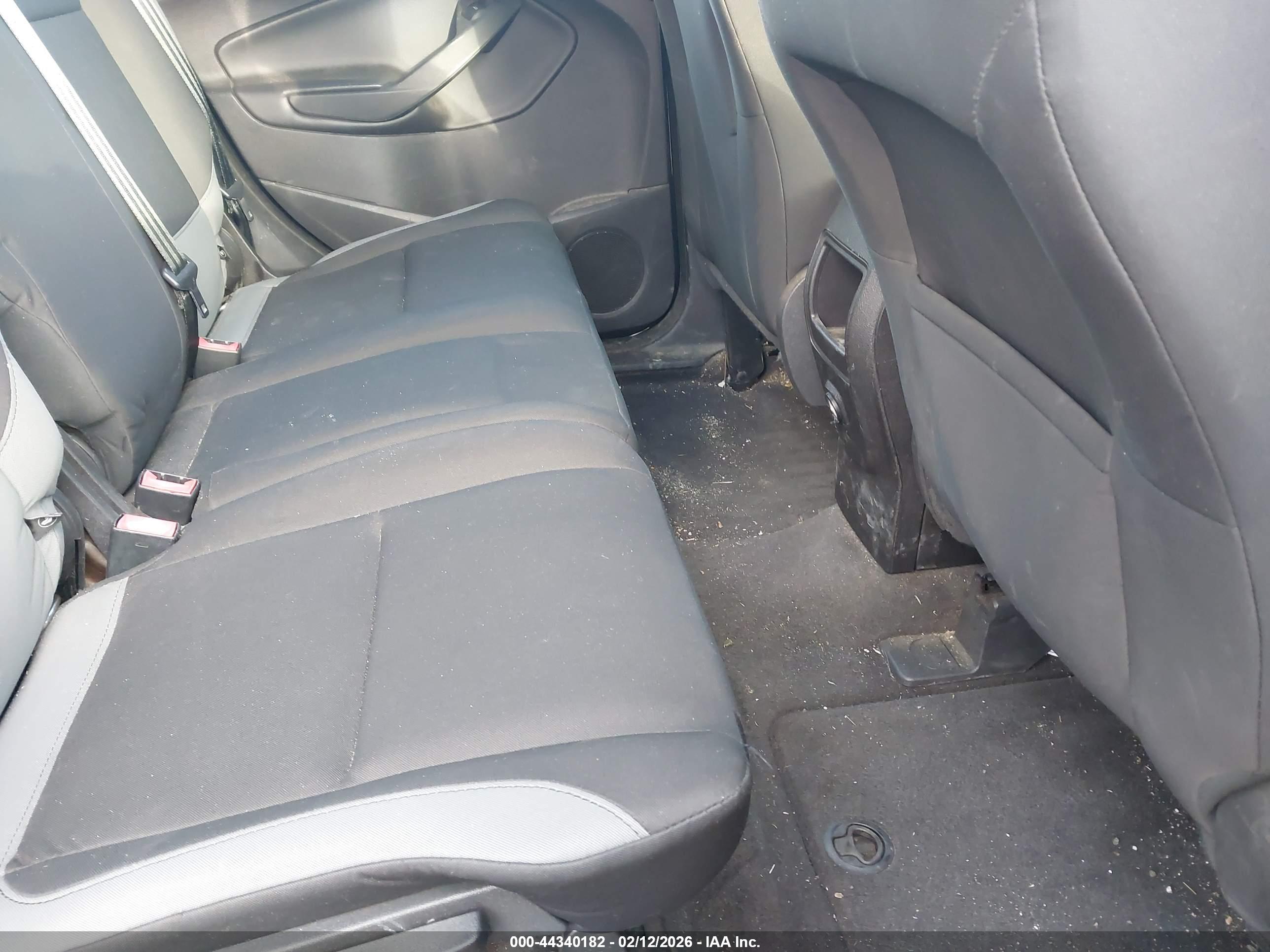 FORD ESCAPE image 8