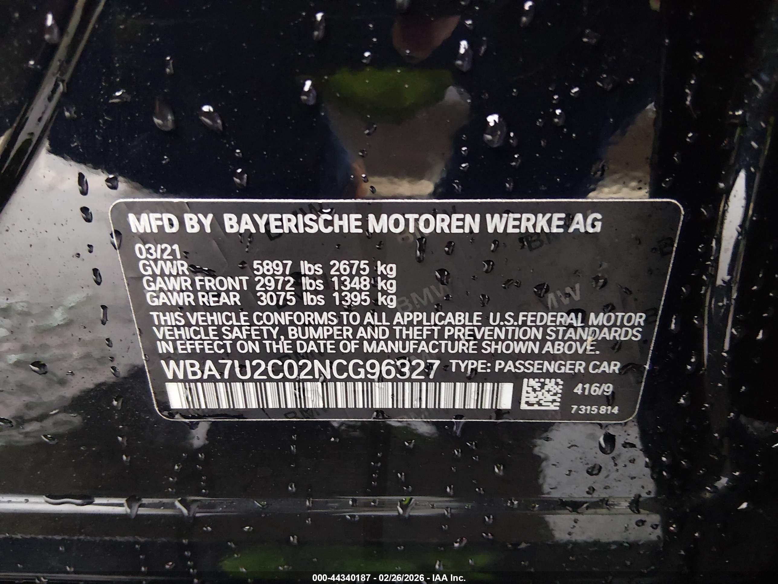BMW 750 image 9