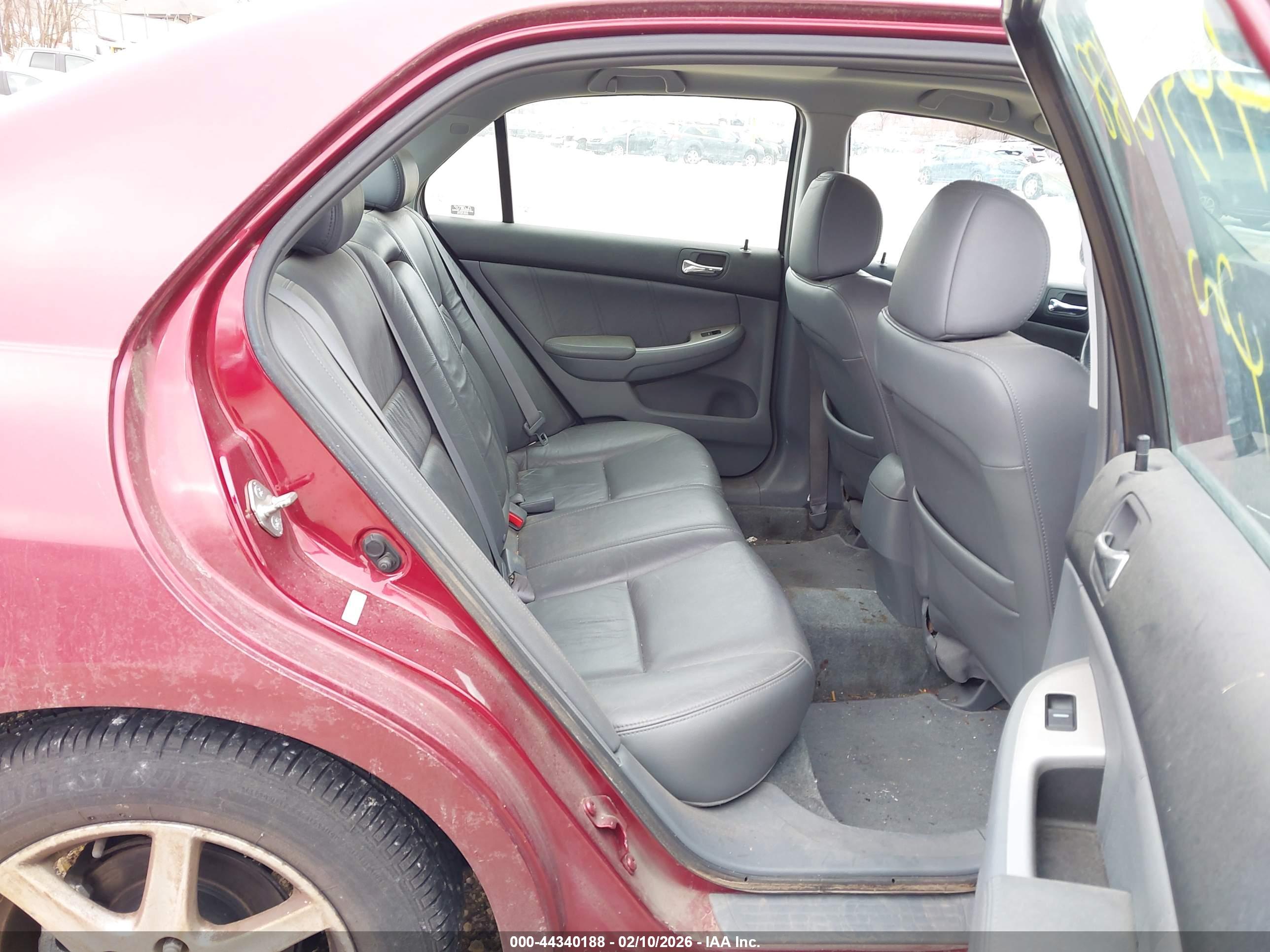 HONDA ACCORD image 8
