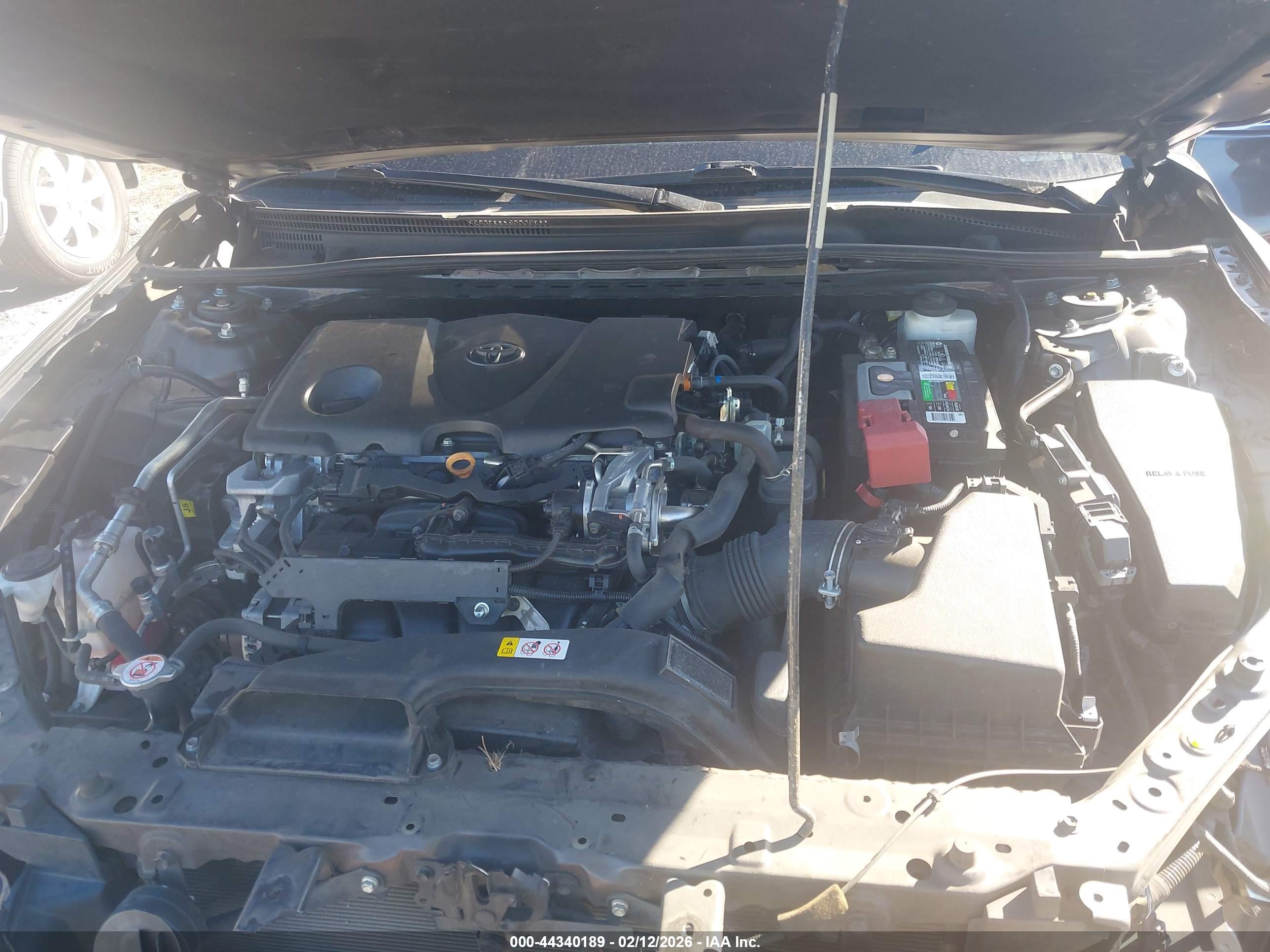 TOYOTA CAMRY image 10
