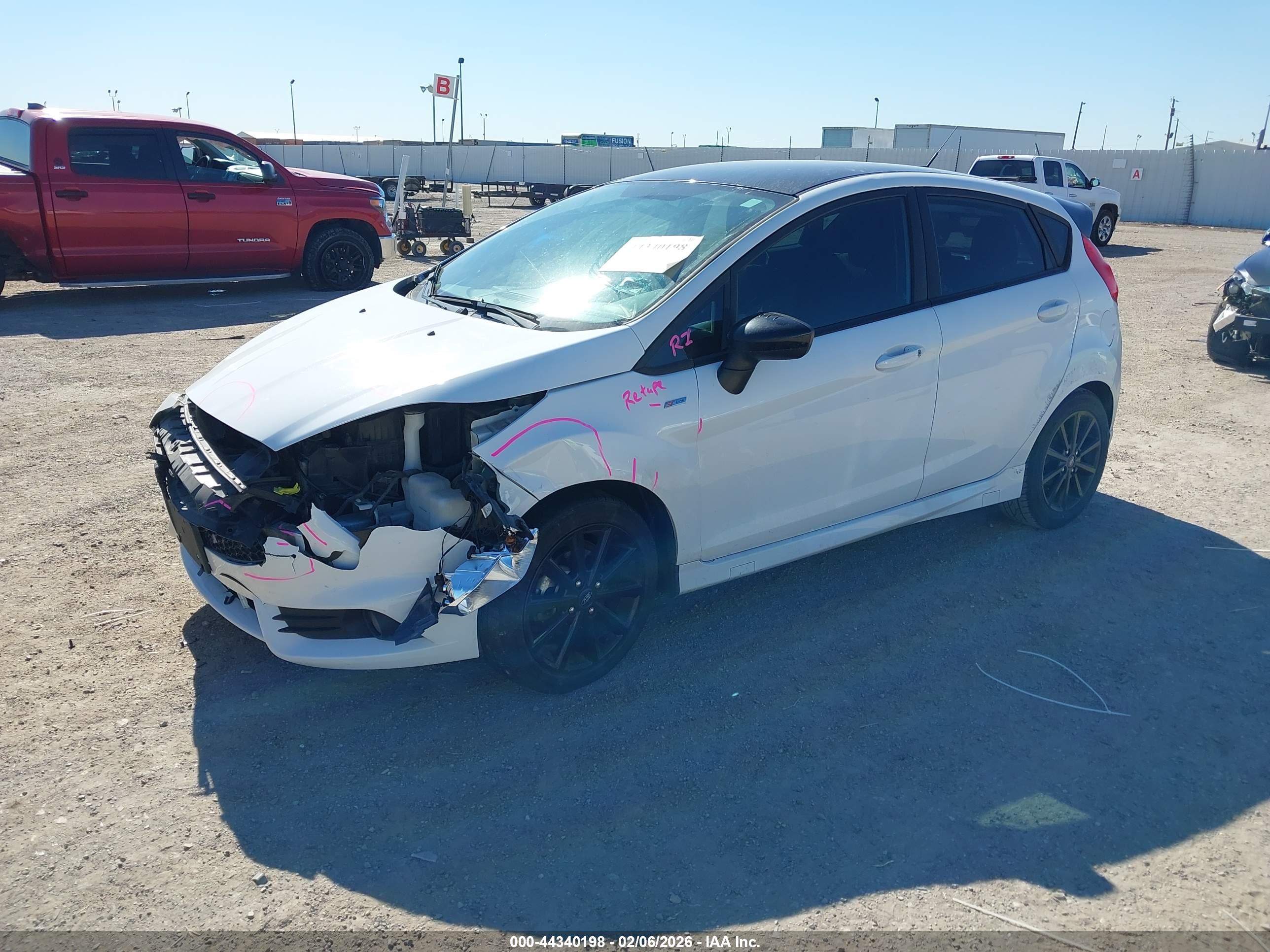 FORD FIESTA image 2