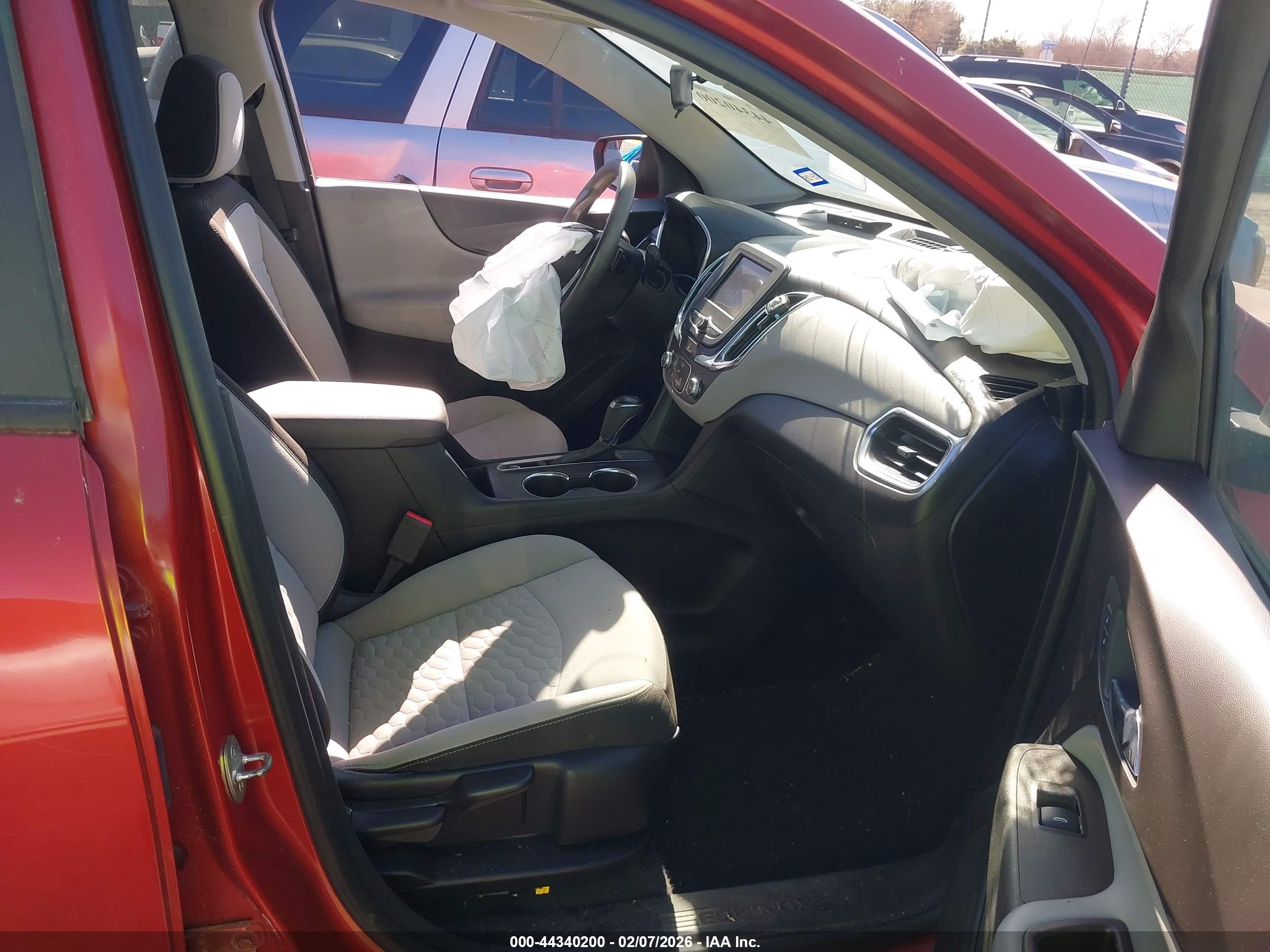 CHEVROLET EQUINOX image 5