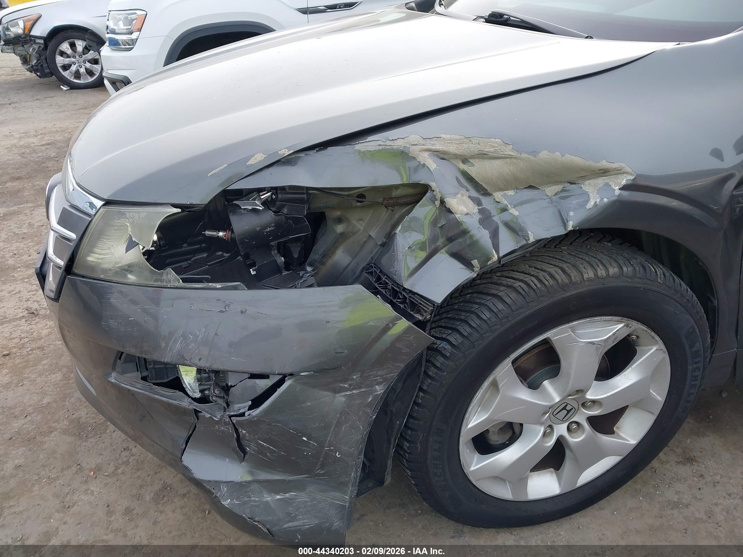 HONDA CROSSTOUR image 6