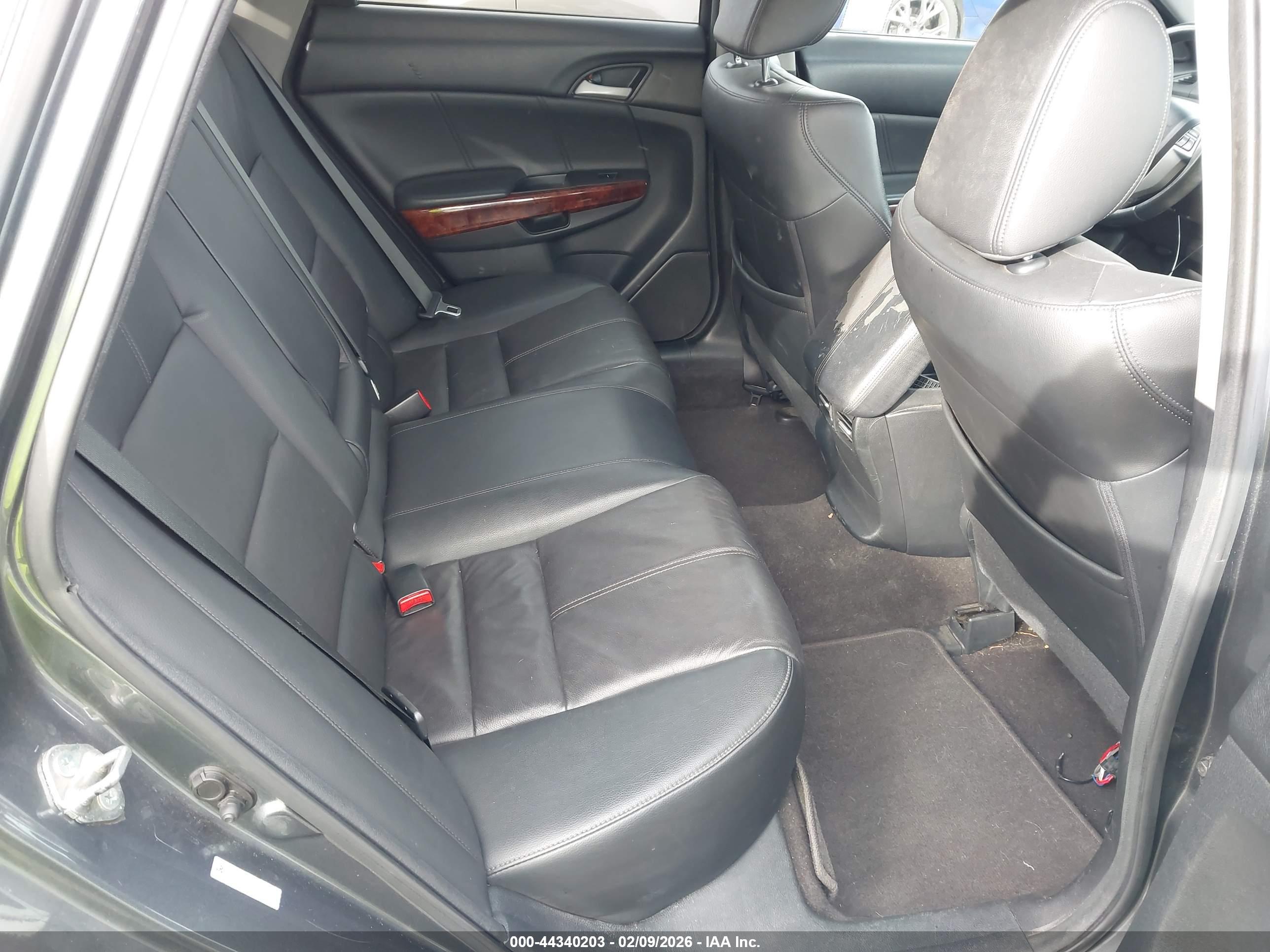 HONDA CROSSTOUR image 8