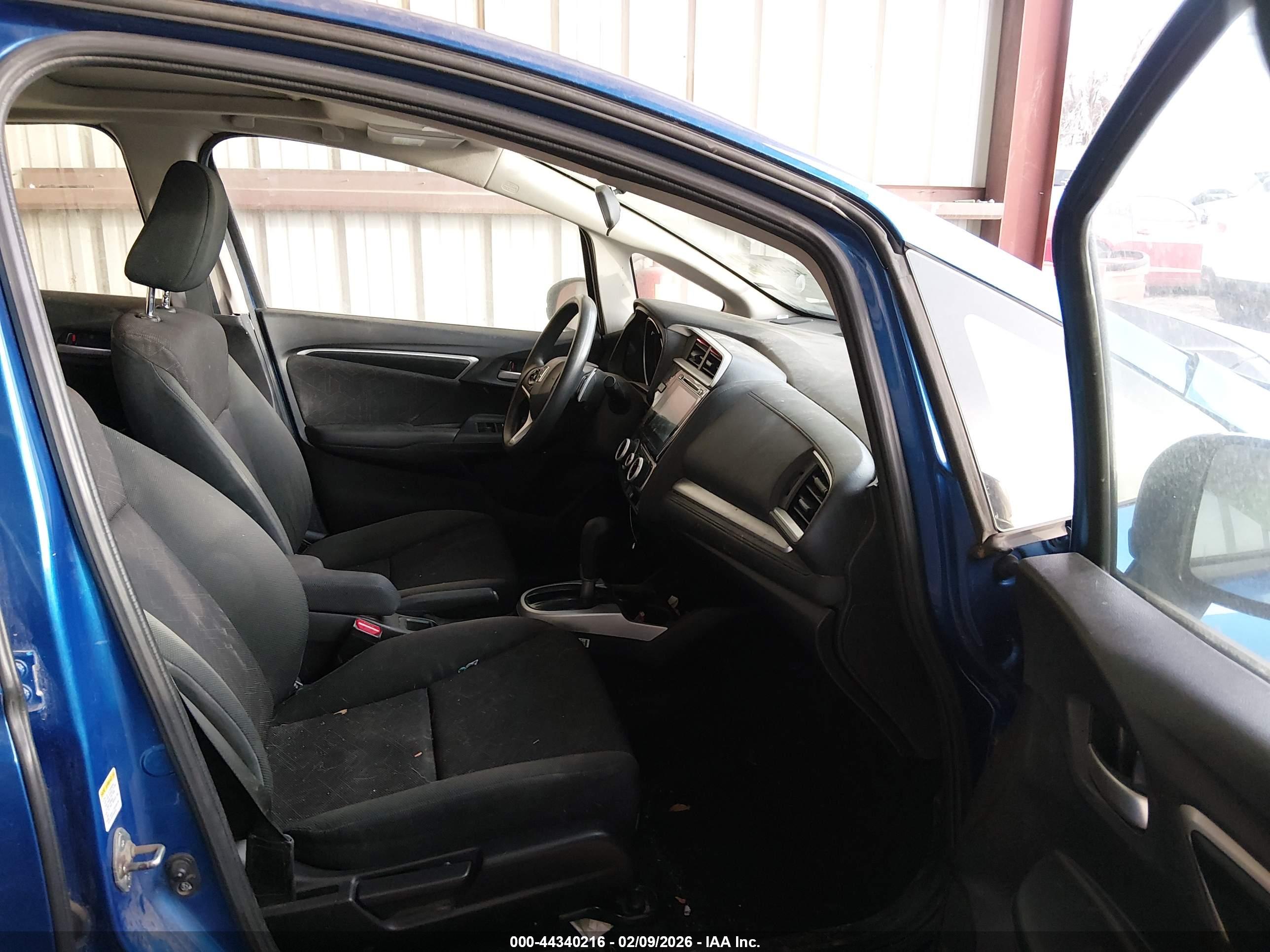 HONDA FIT image 5