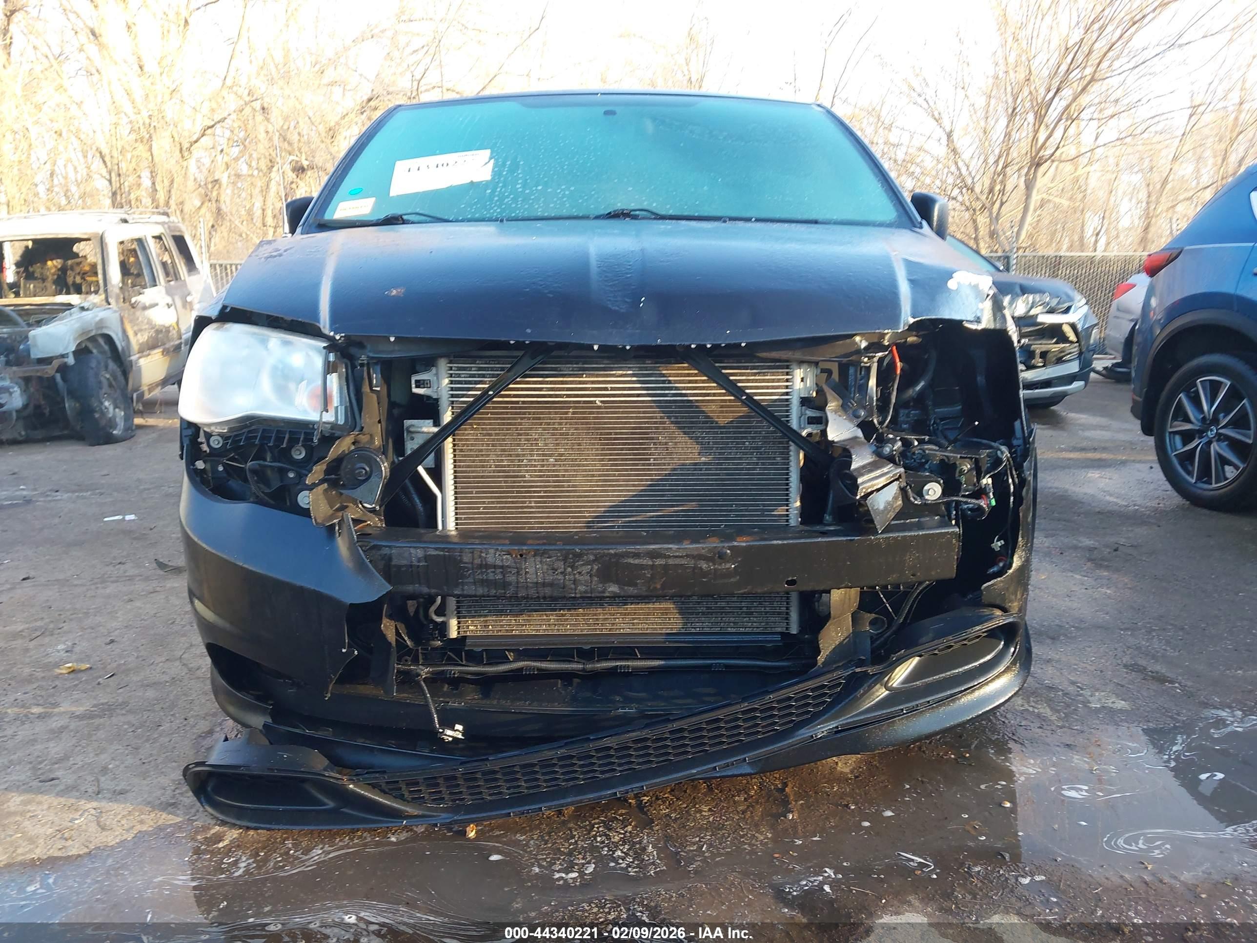 DODGE GRAND image 6