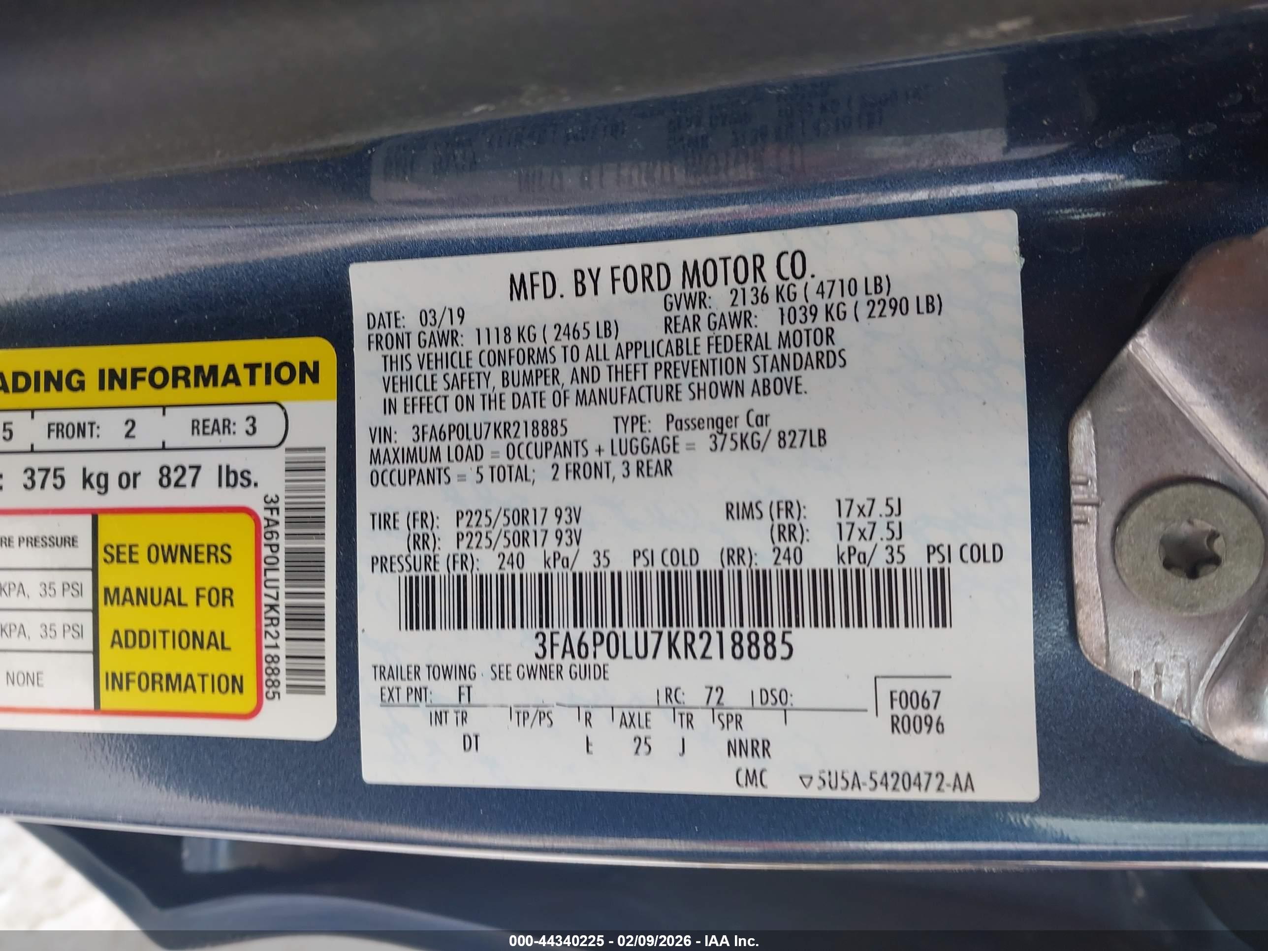 FORD FUSION image 9
