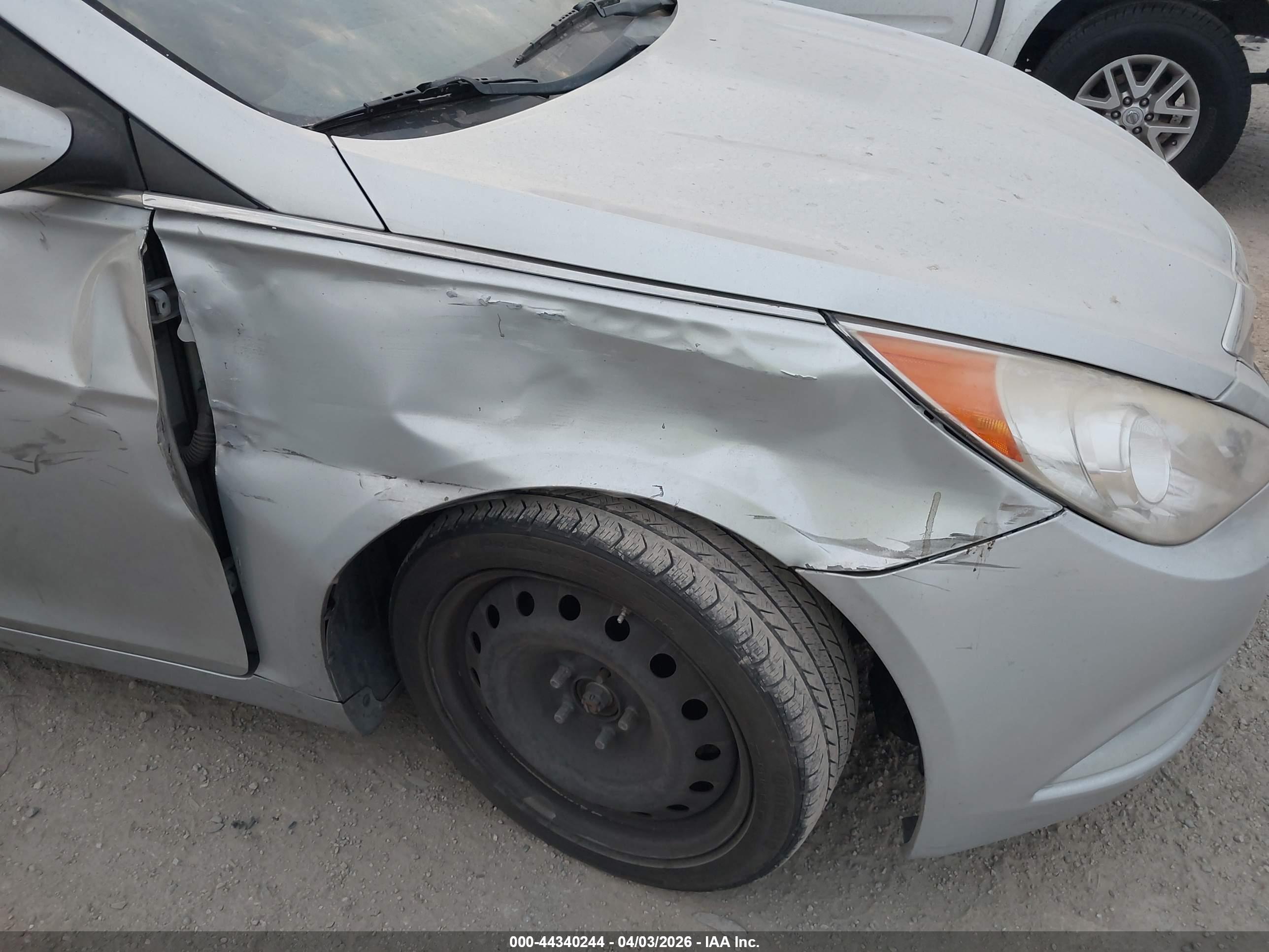 HYUNDAI SONATA image 6
