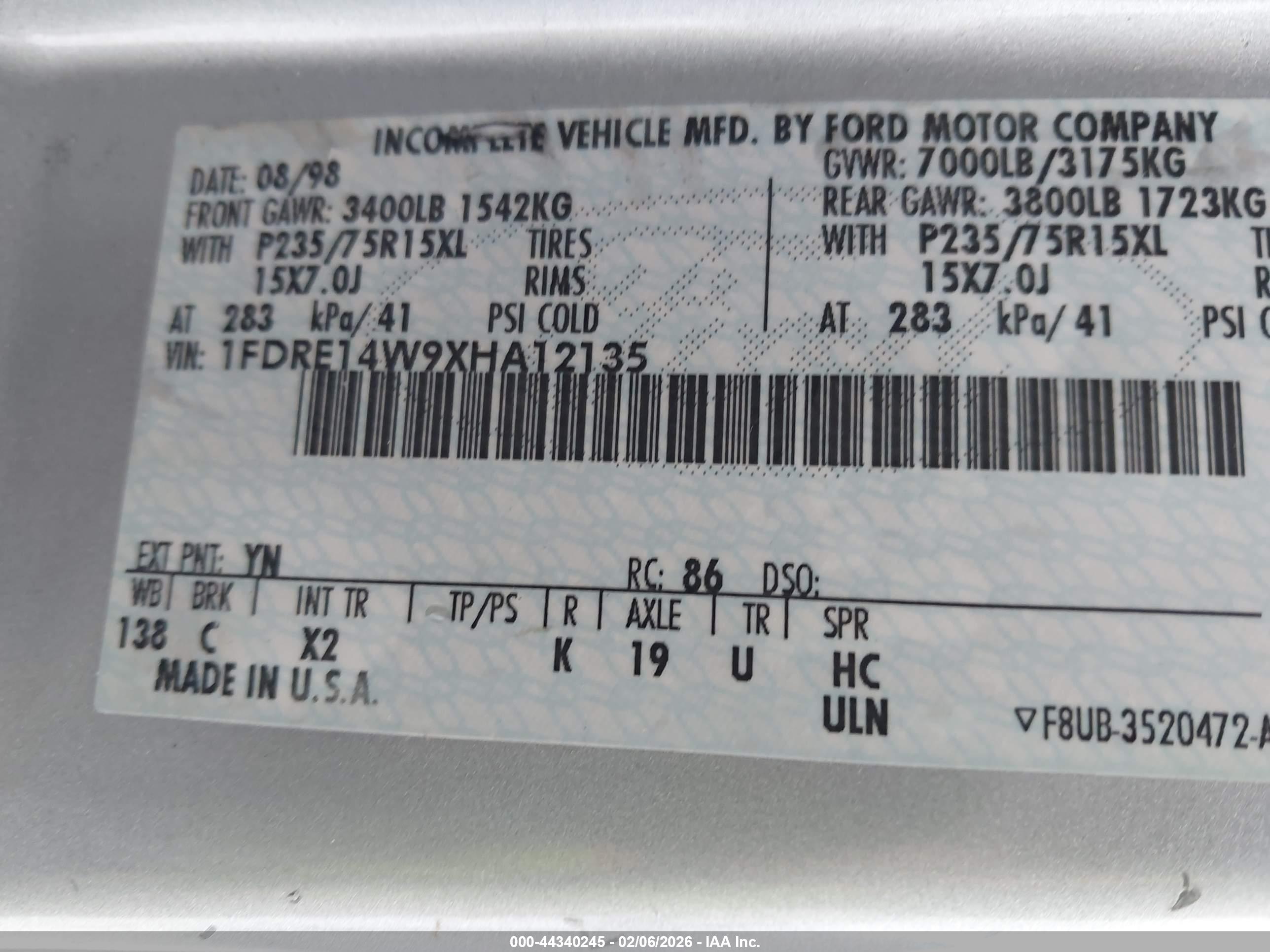 FORD E-150 image 9