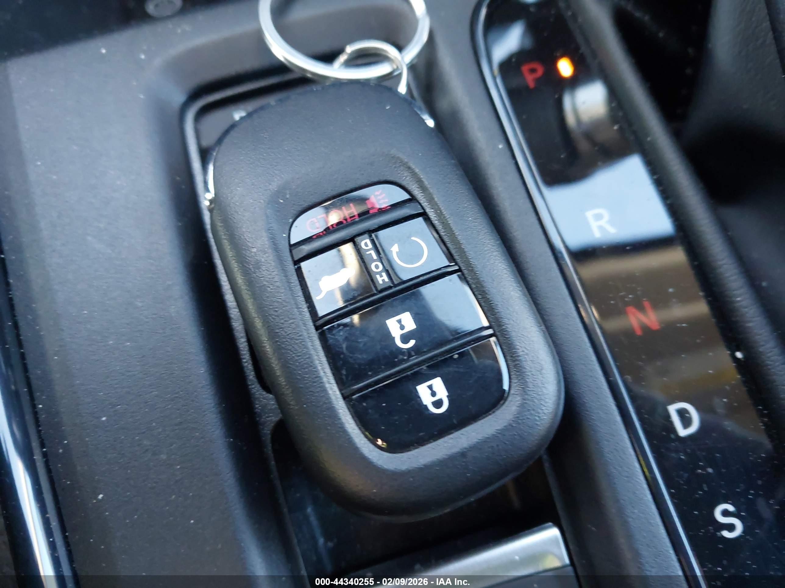 HONDA CR-V image 11