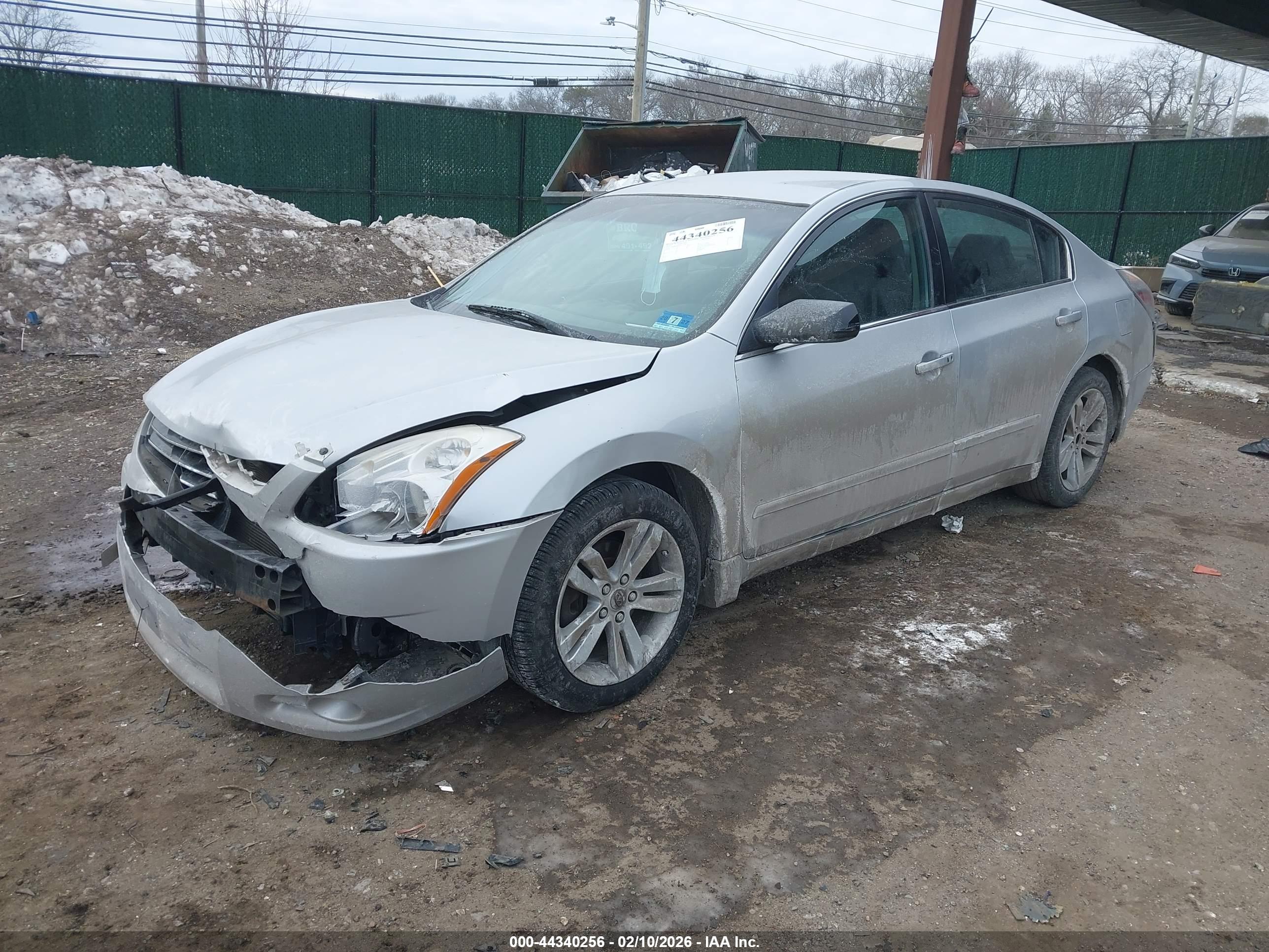 NISSAN ALTIMA image 2