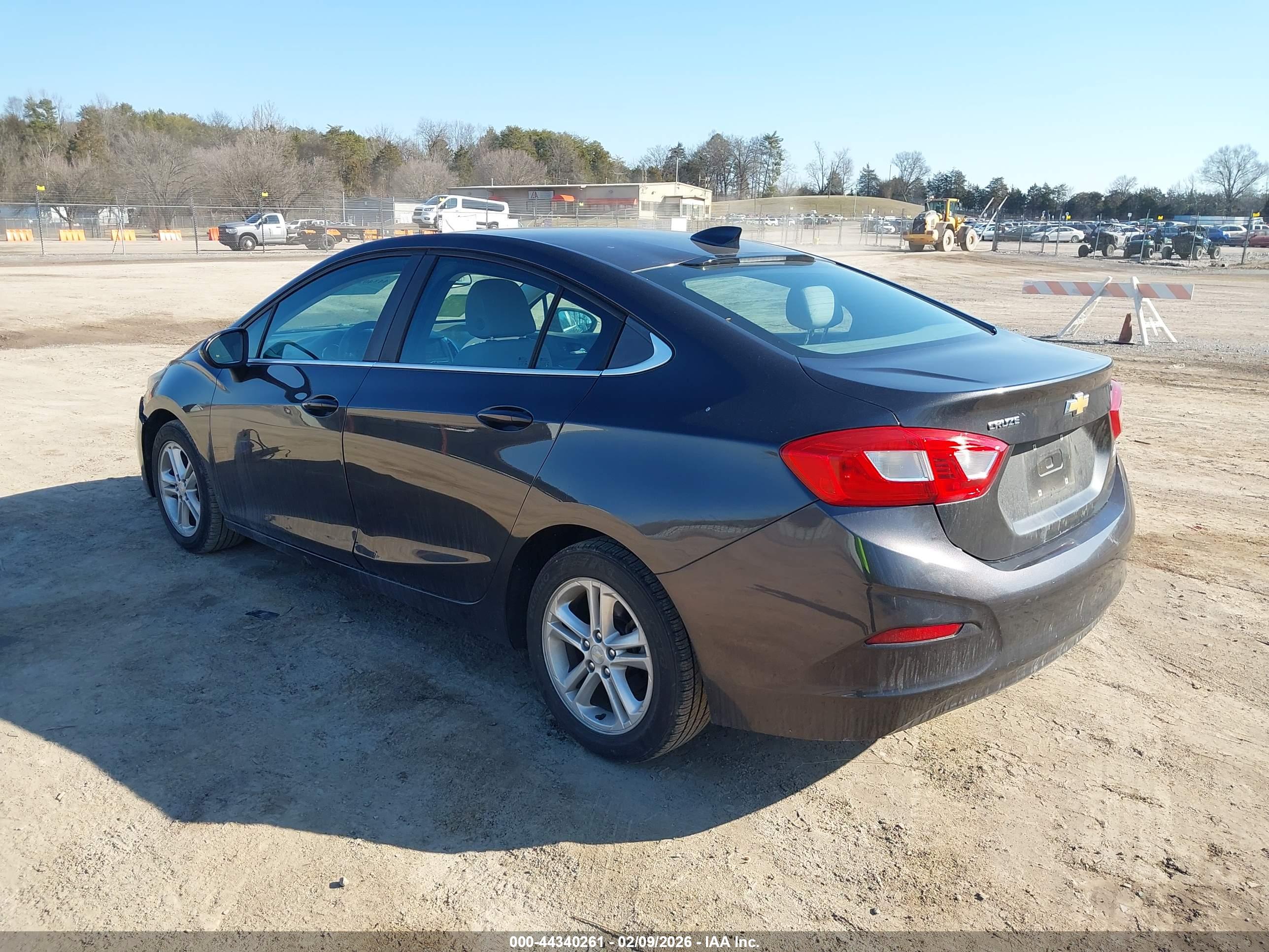 CHEVROLET CRUZE image 3