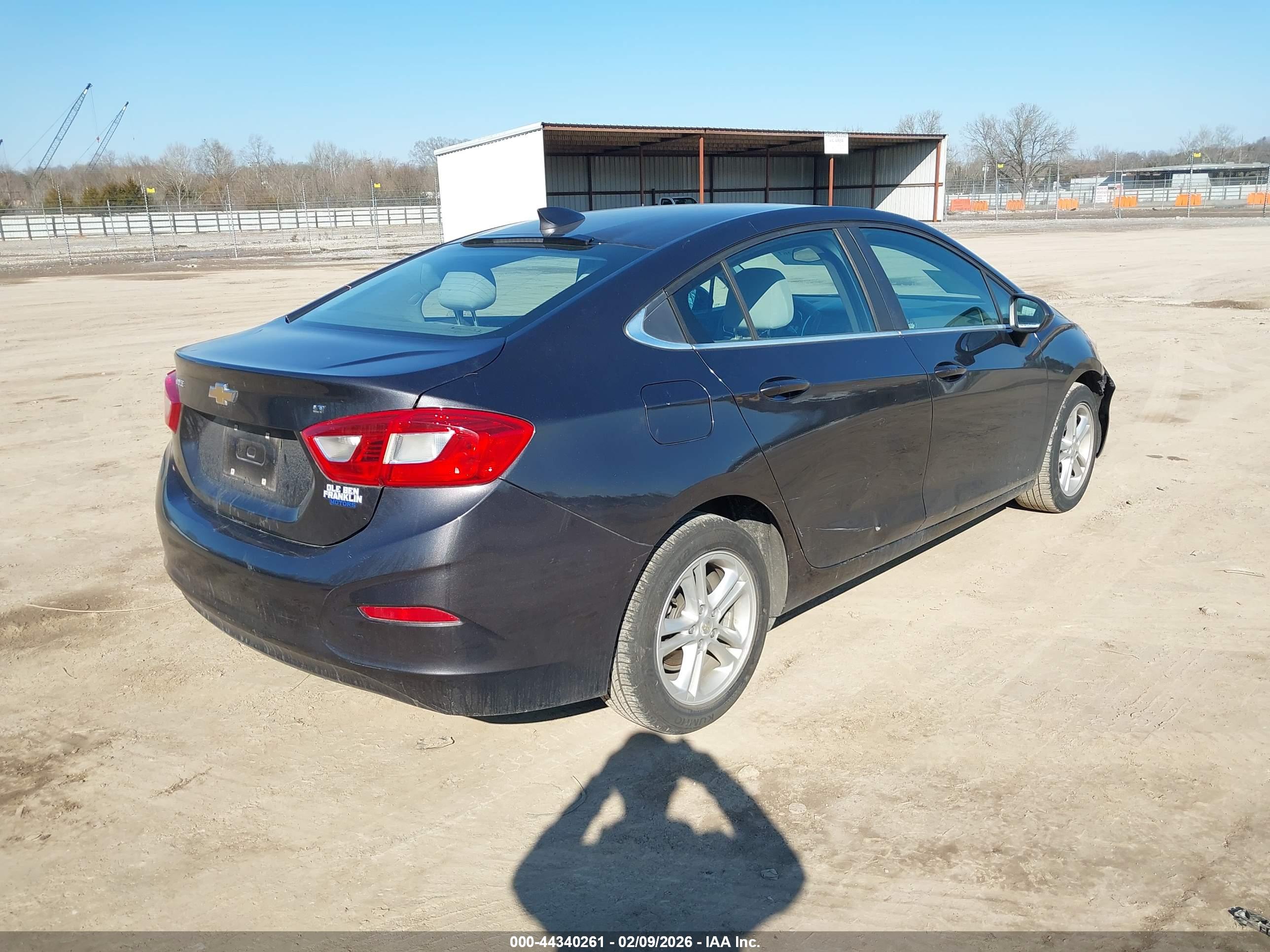 CHEVROLET CRUZE image 4