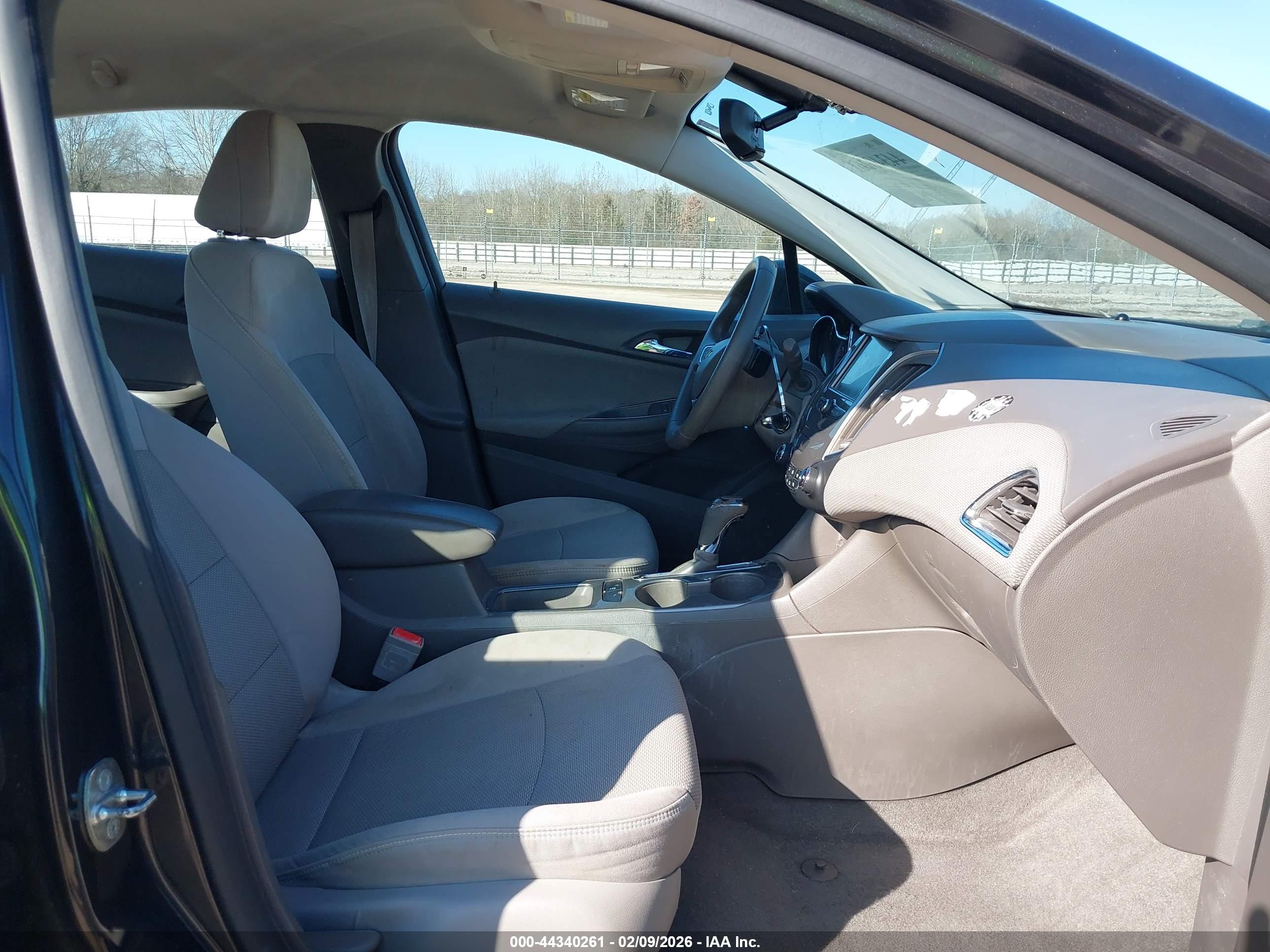 CHEVROLET CRUZE image 5