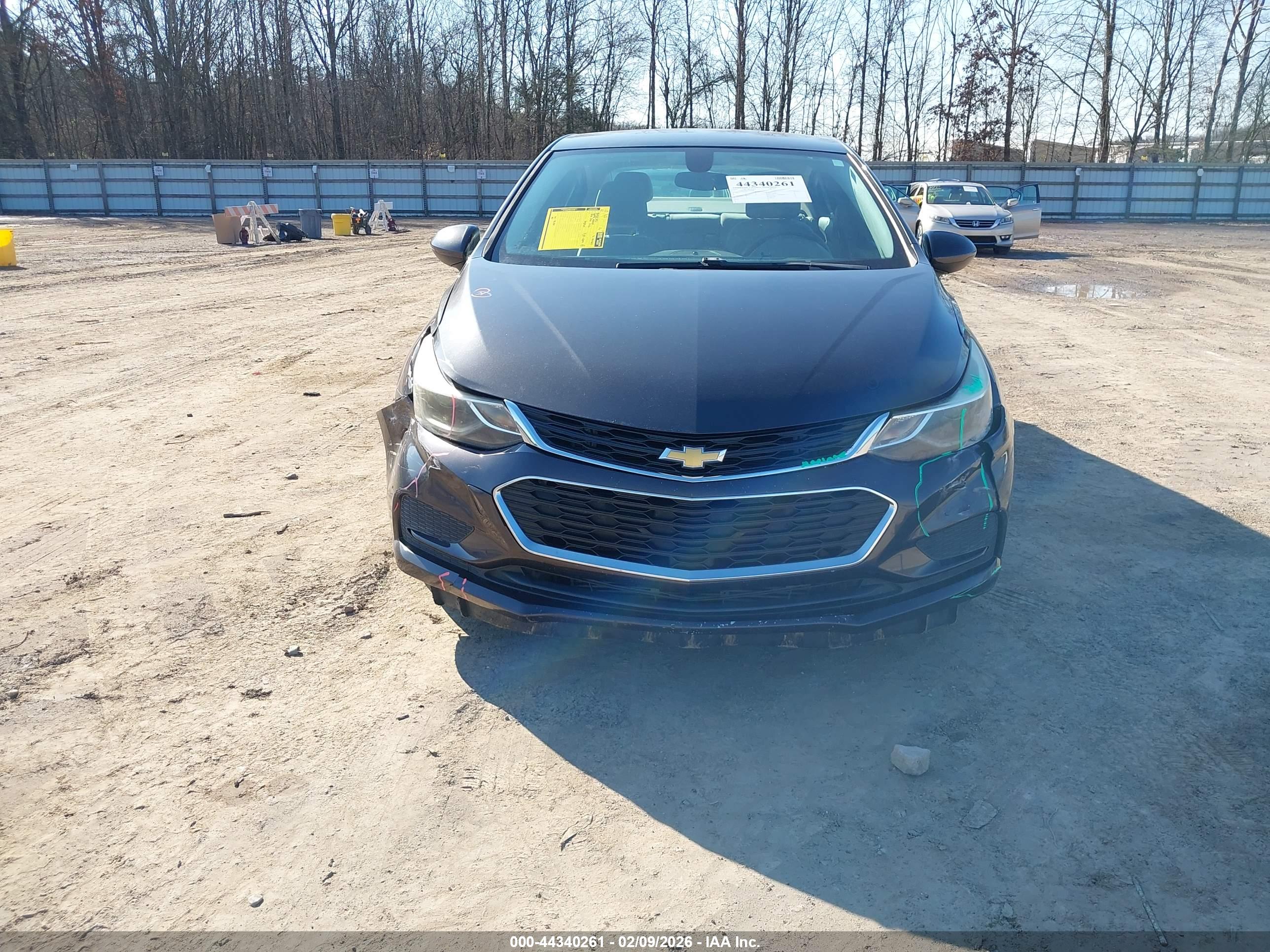 CHEVROLET CRUZE image 6