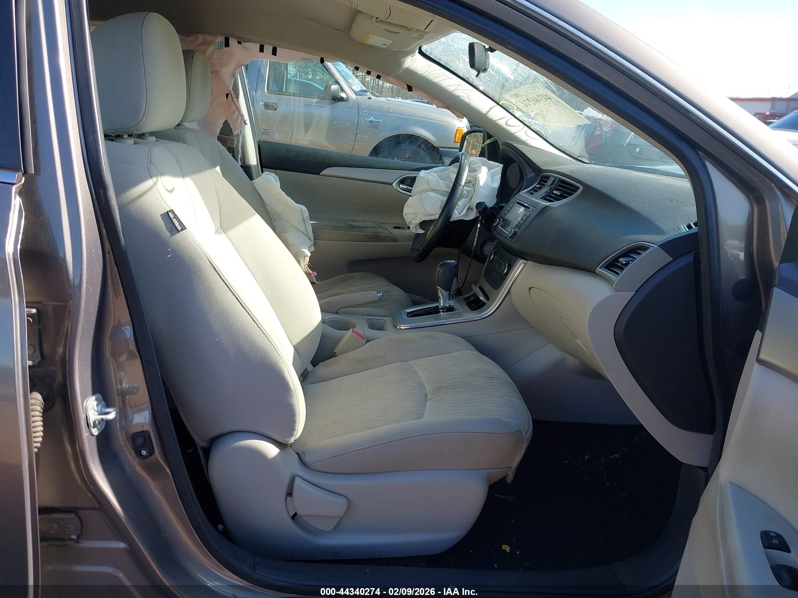 NISSAN SENTRA image 5