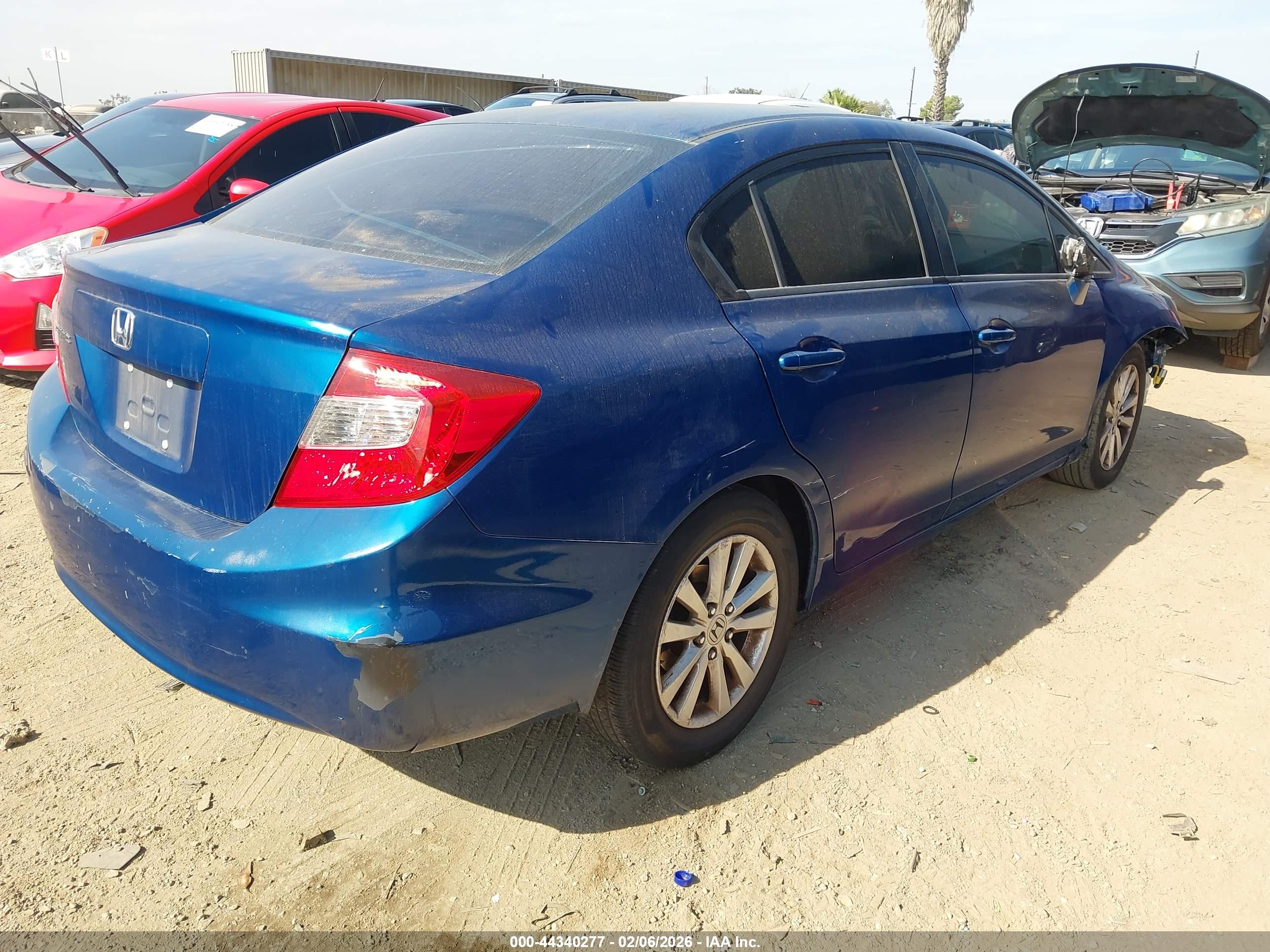 HONDA CIVIC image 4
