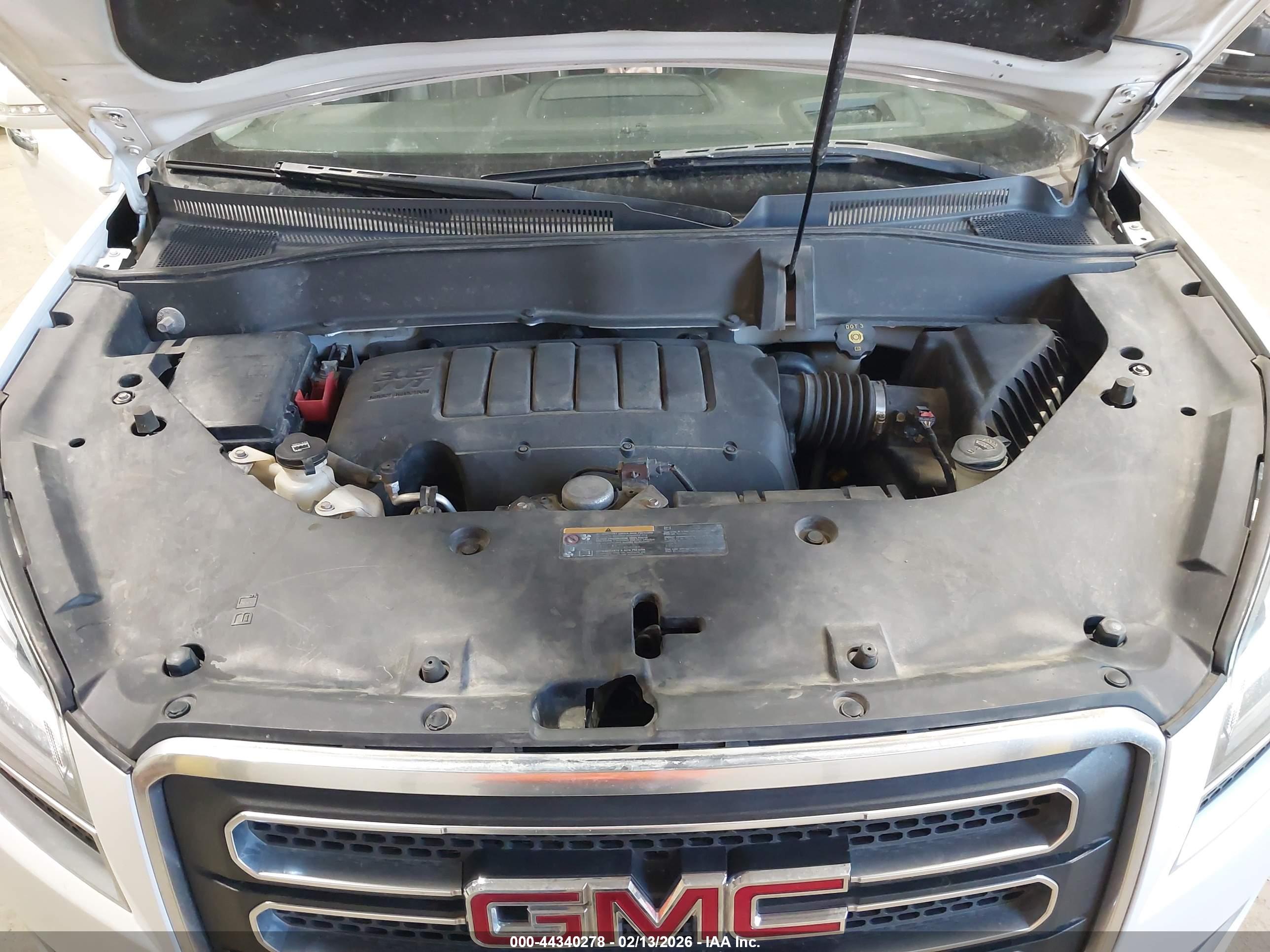 GMC ACADIA image 10