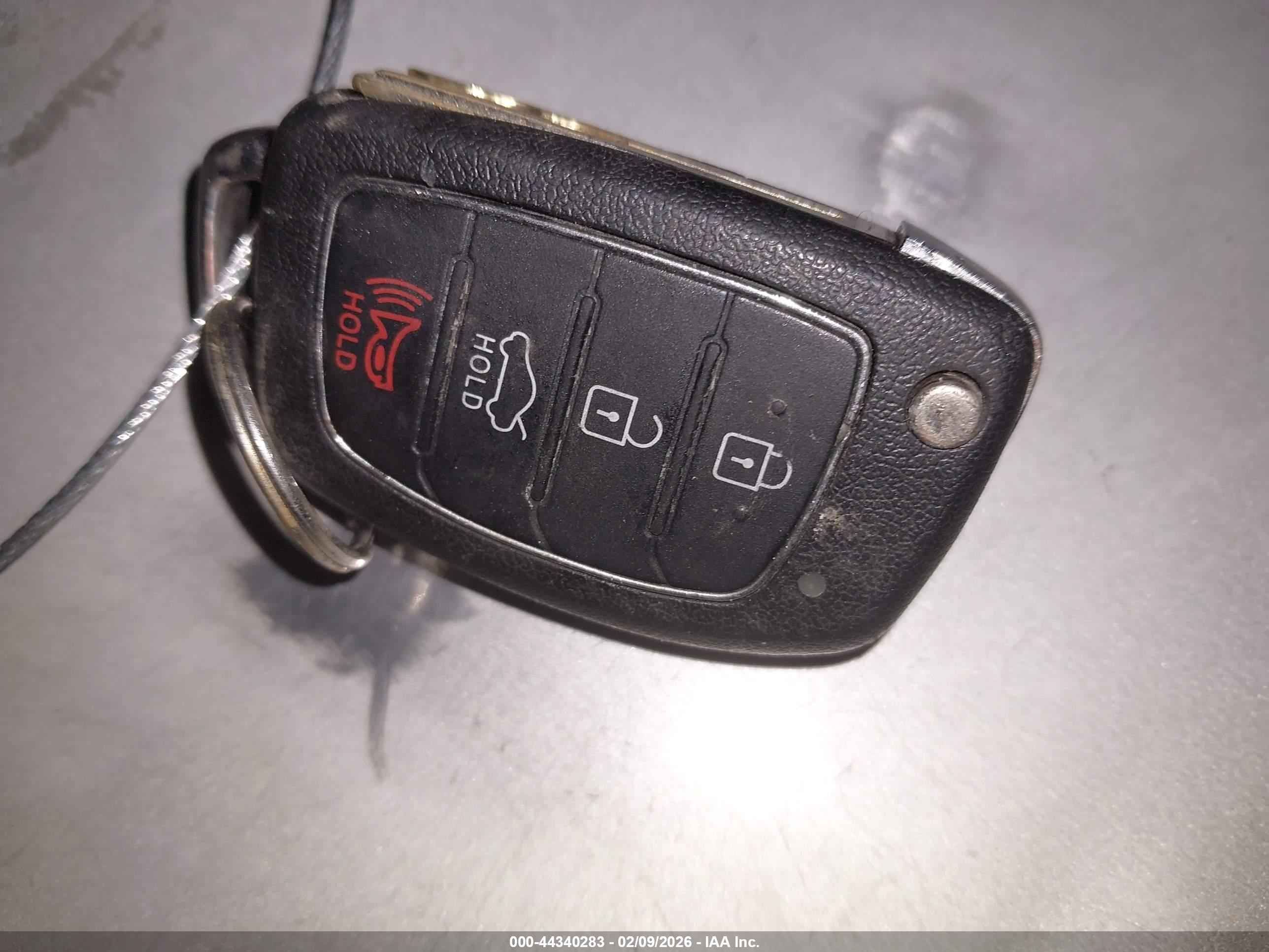 HYUNDAI SONATA image 11