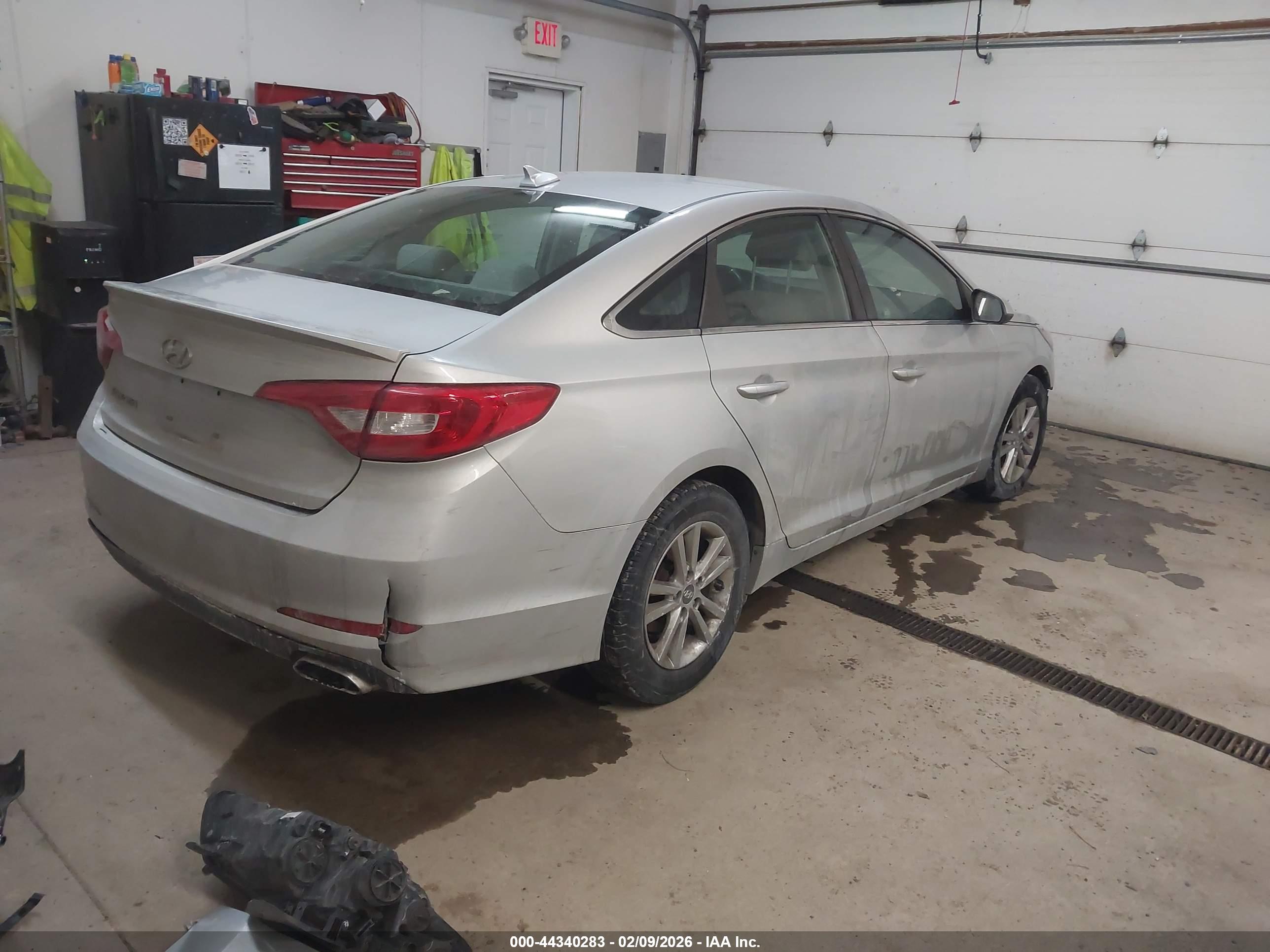 HYUNDAI SONATA image 4