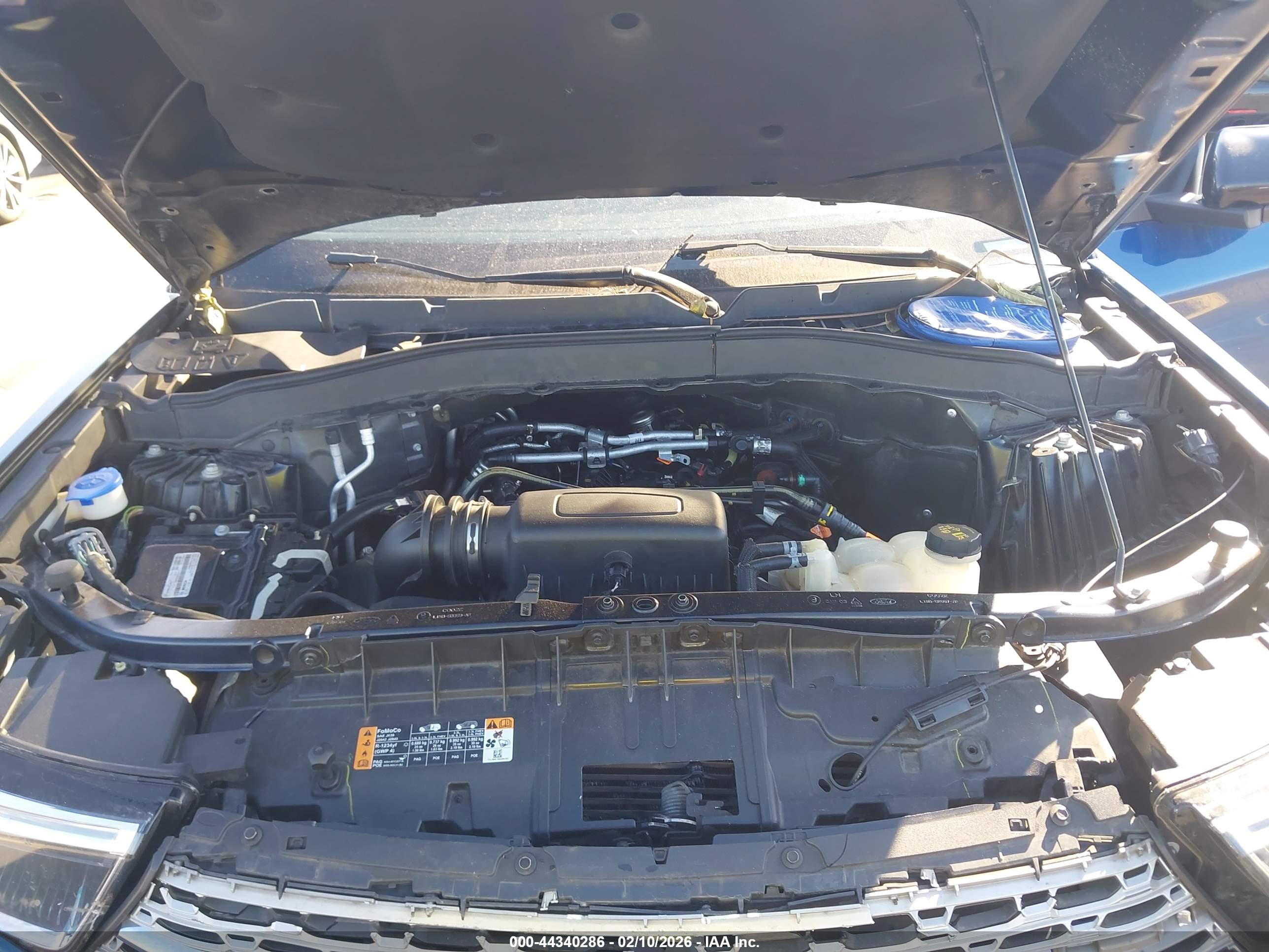 FORD EXPLORER image 10