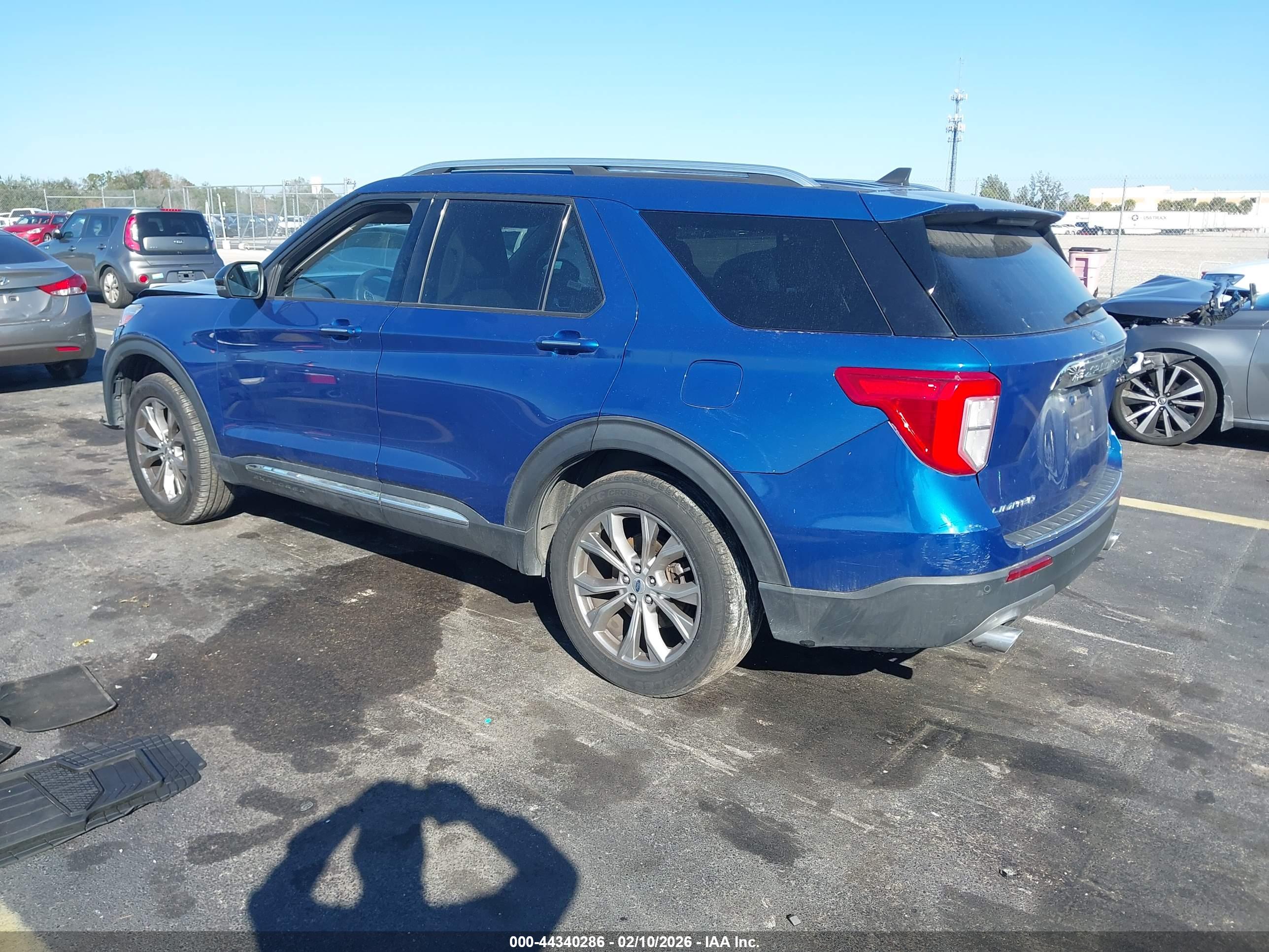 FORD EXPLORER image 3