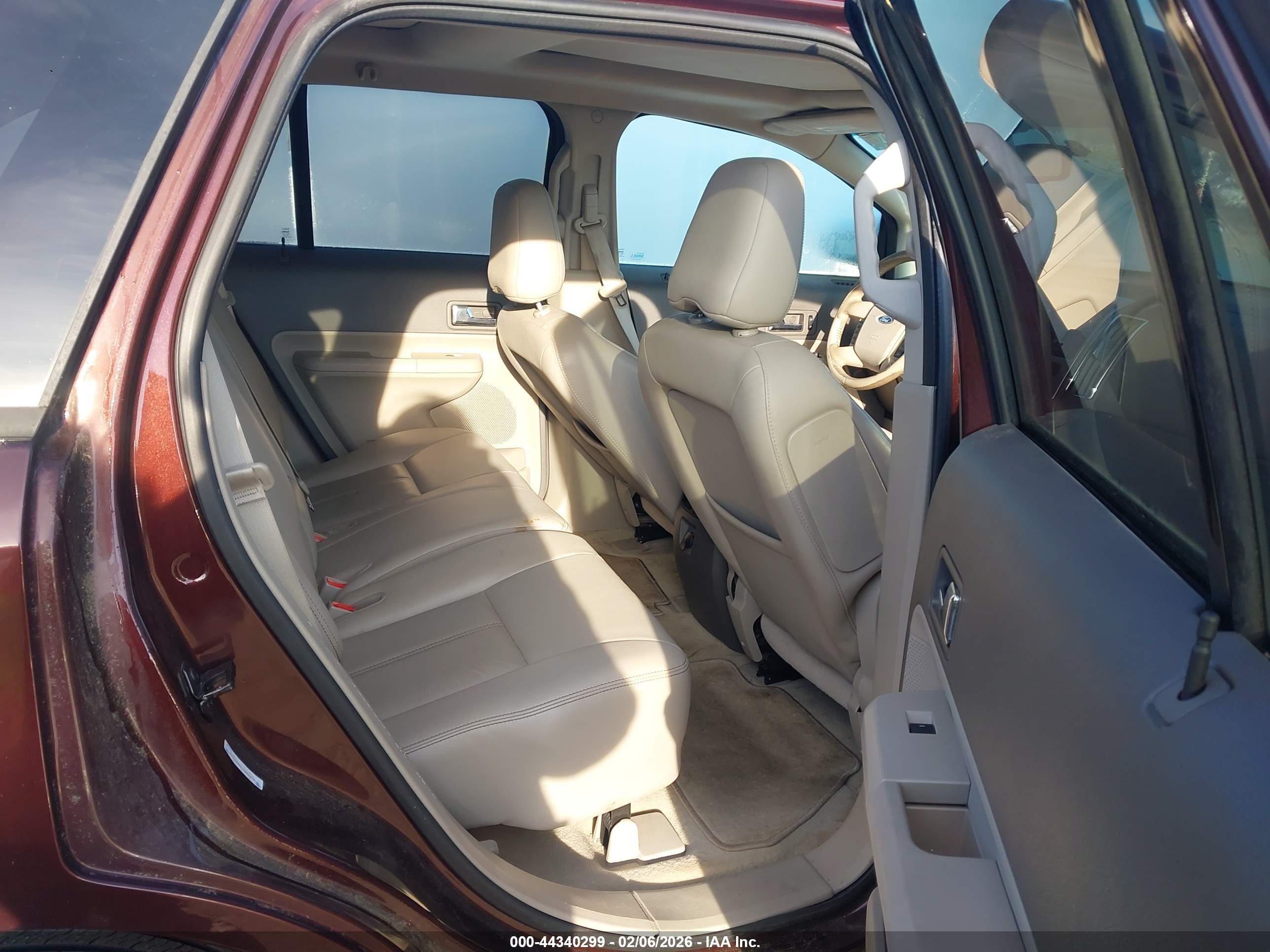 FORD EDGE image 8
