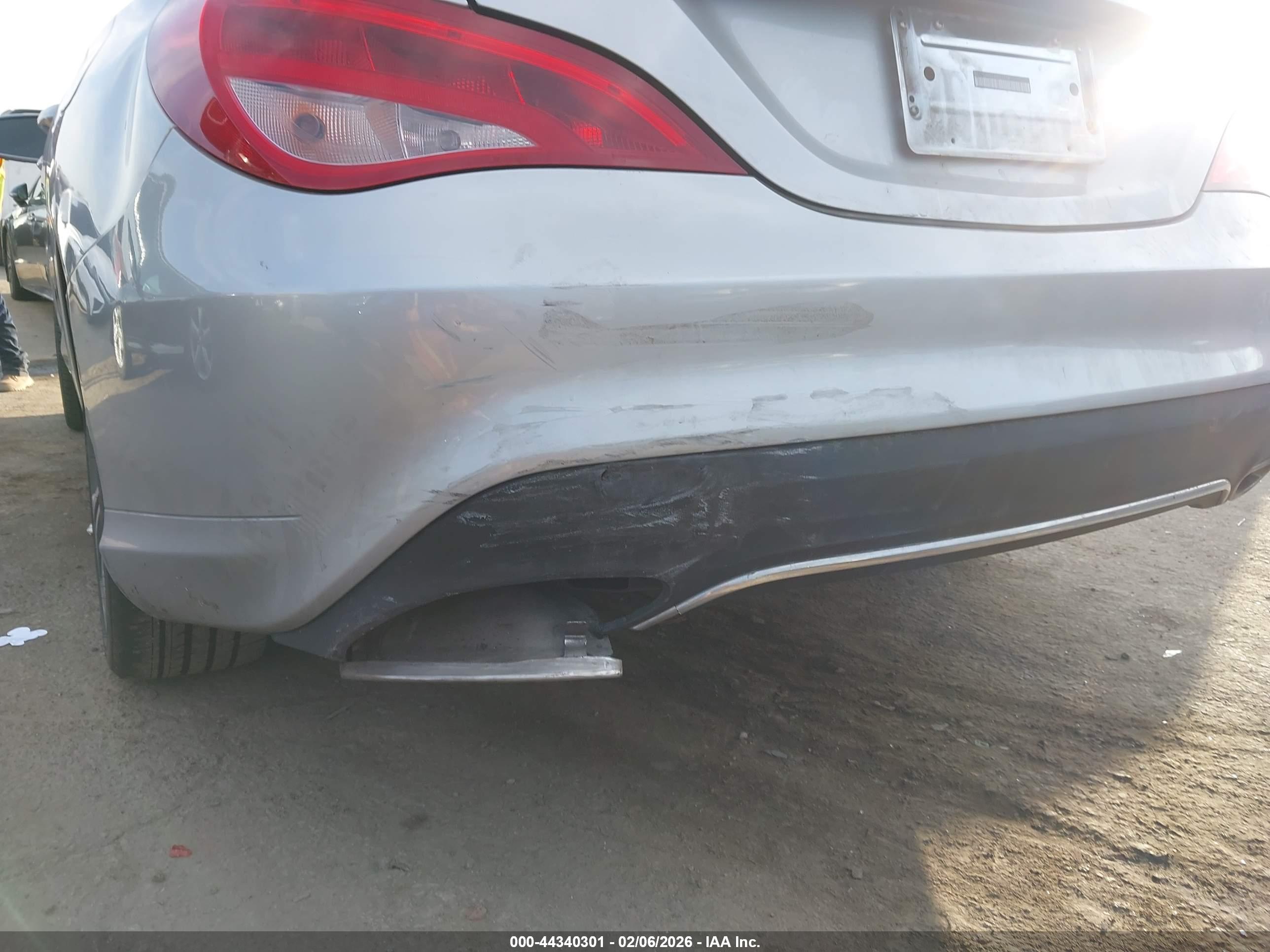MERCEDES-BENZ CLA image 6