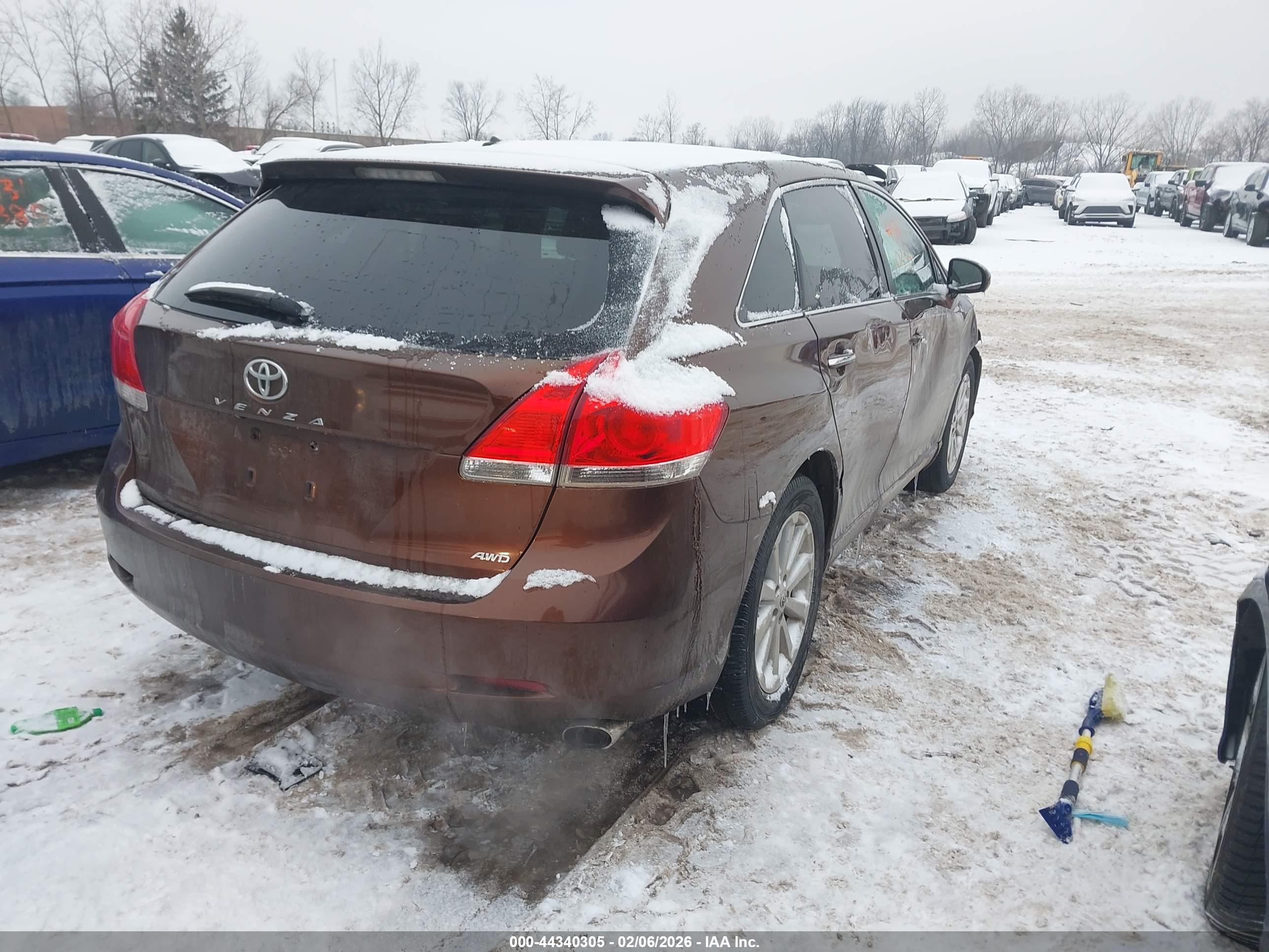 TOYOTA VENZA image 4