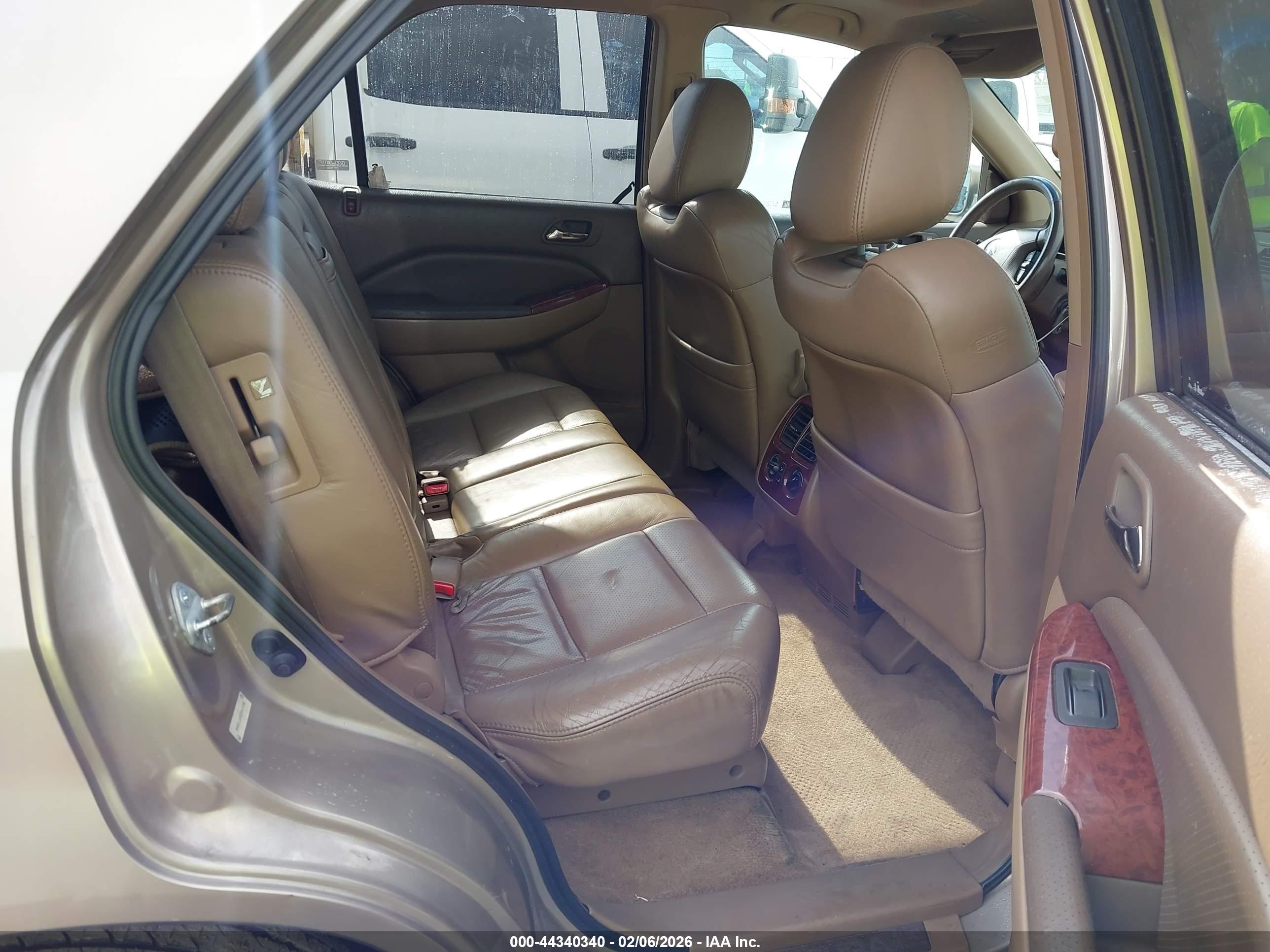 ACURA MDX image 8