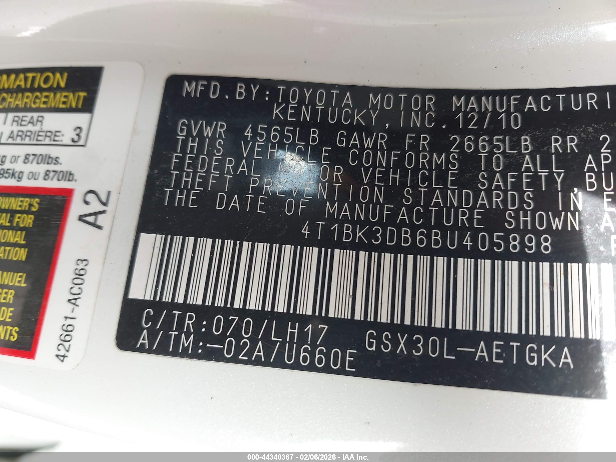 TOYOTA AVALON image 9