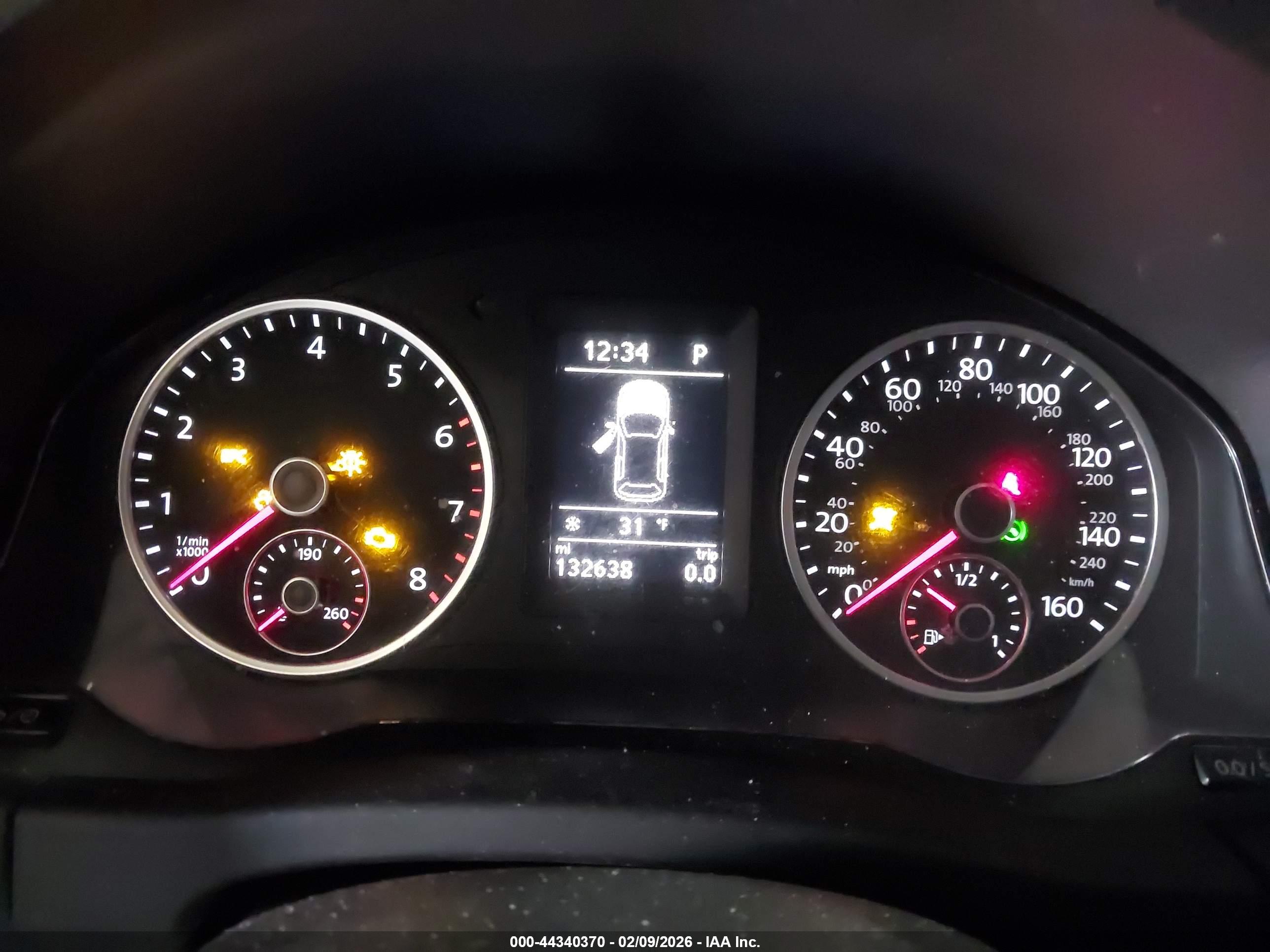 VOLKSWAGEN TIGUAN image 7