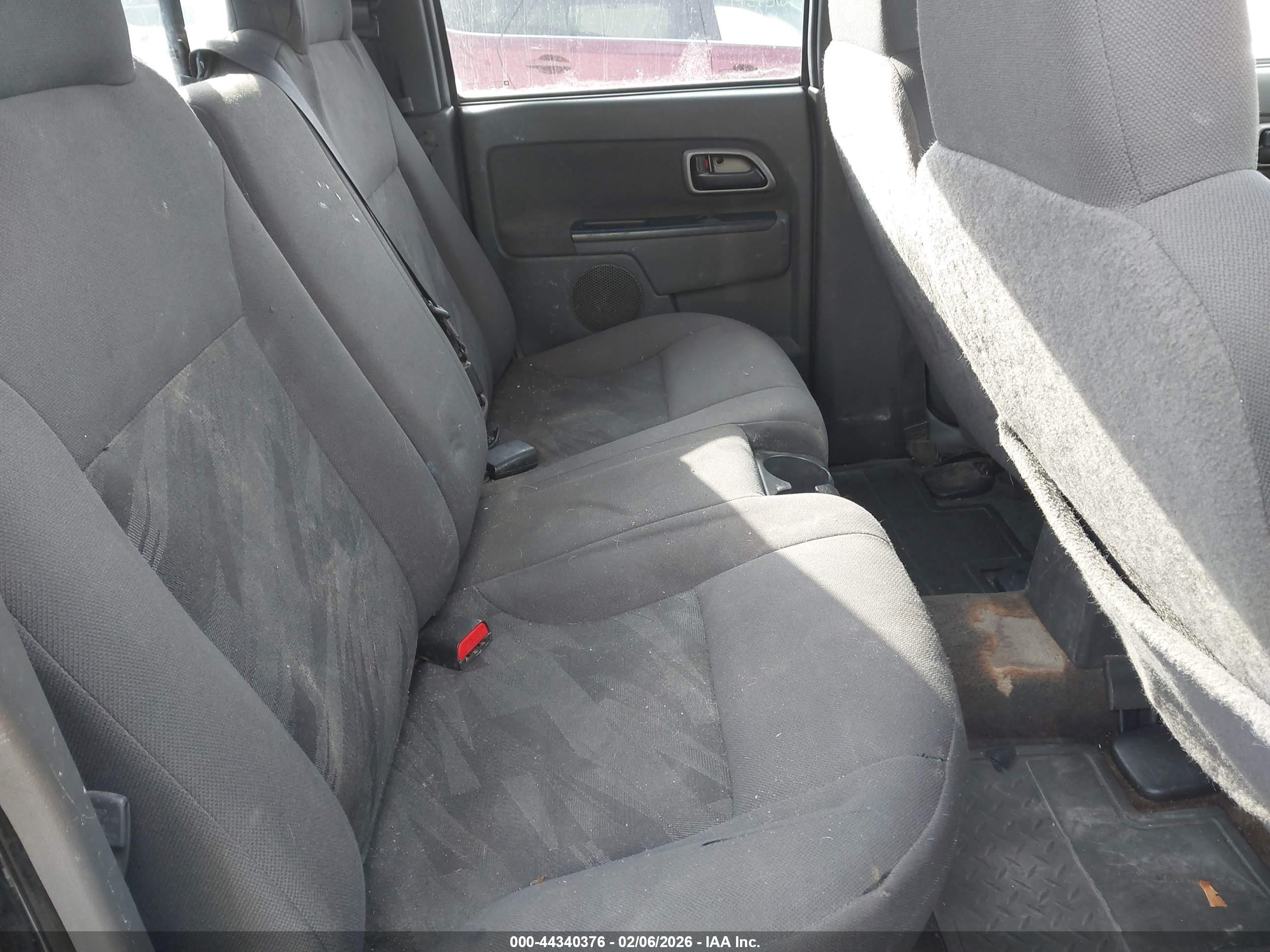 CHEVROLET COLORADO image 8