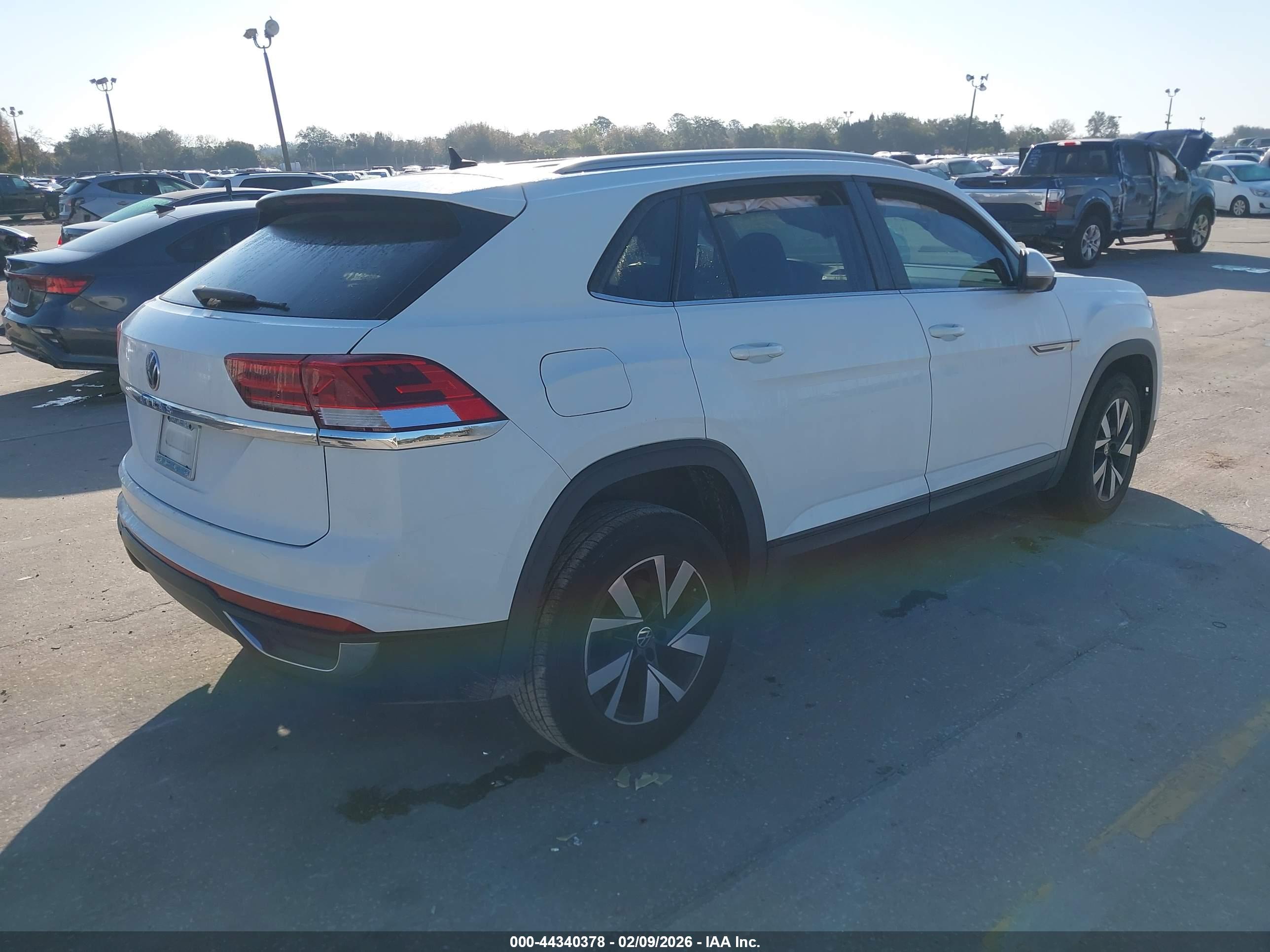 VOLKSWAGEN ATLAS image 4
