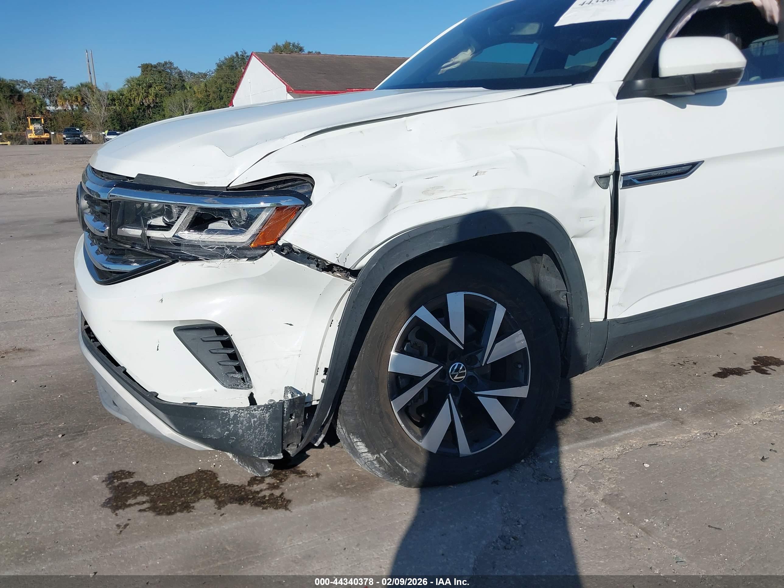 VOLKSWAGEN ATLAS image 6