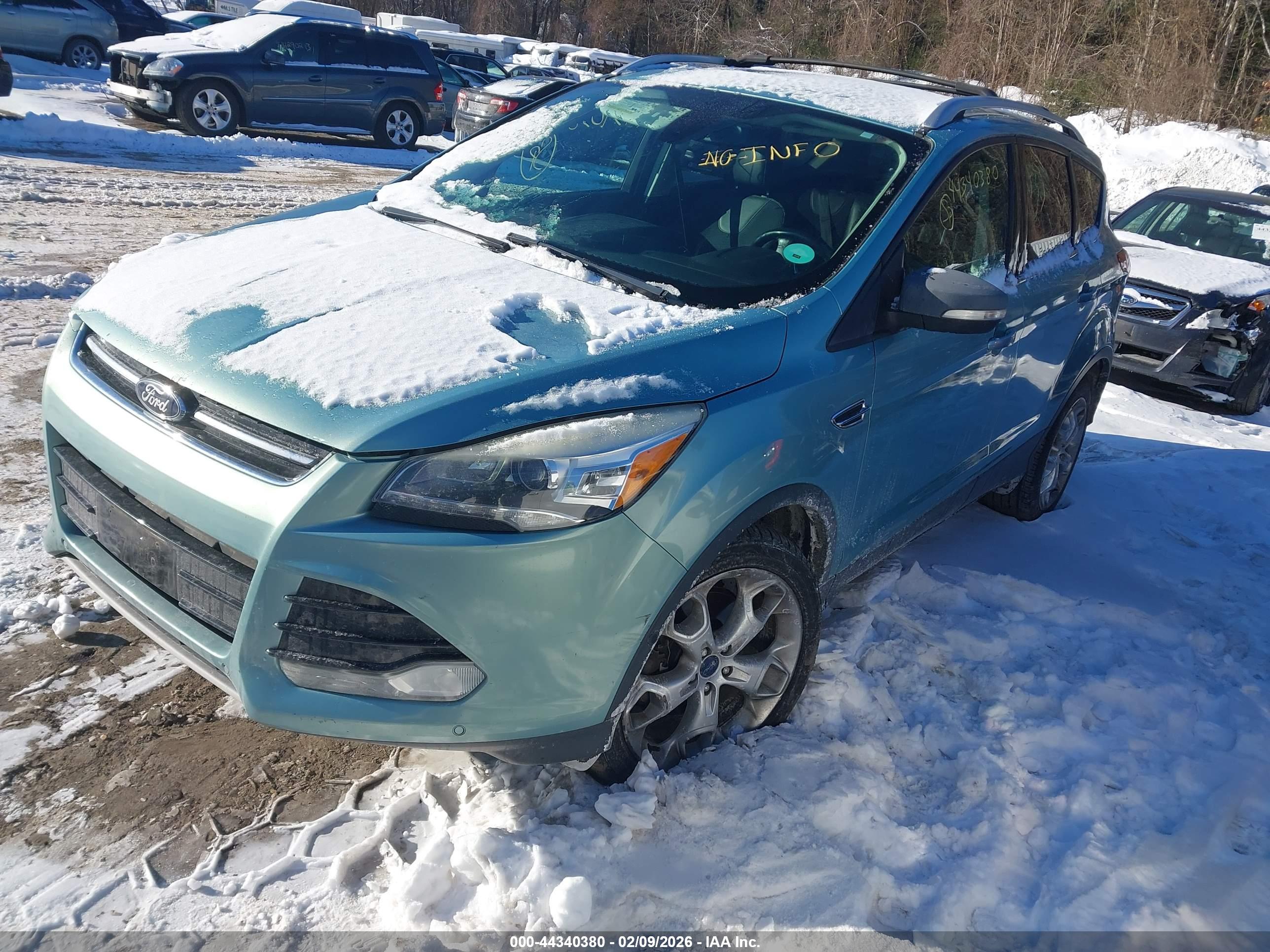 FORD ESCAPE image 2