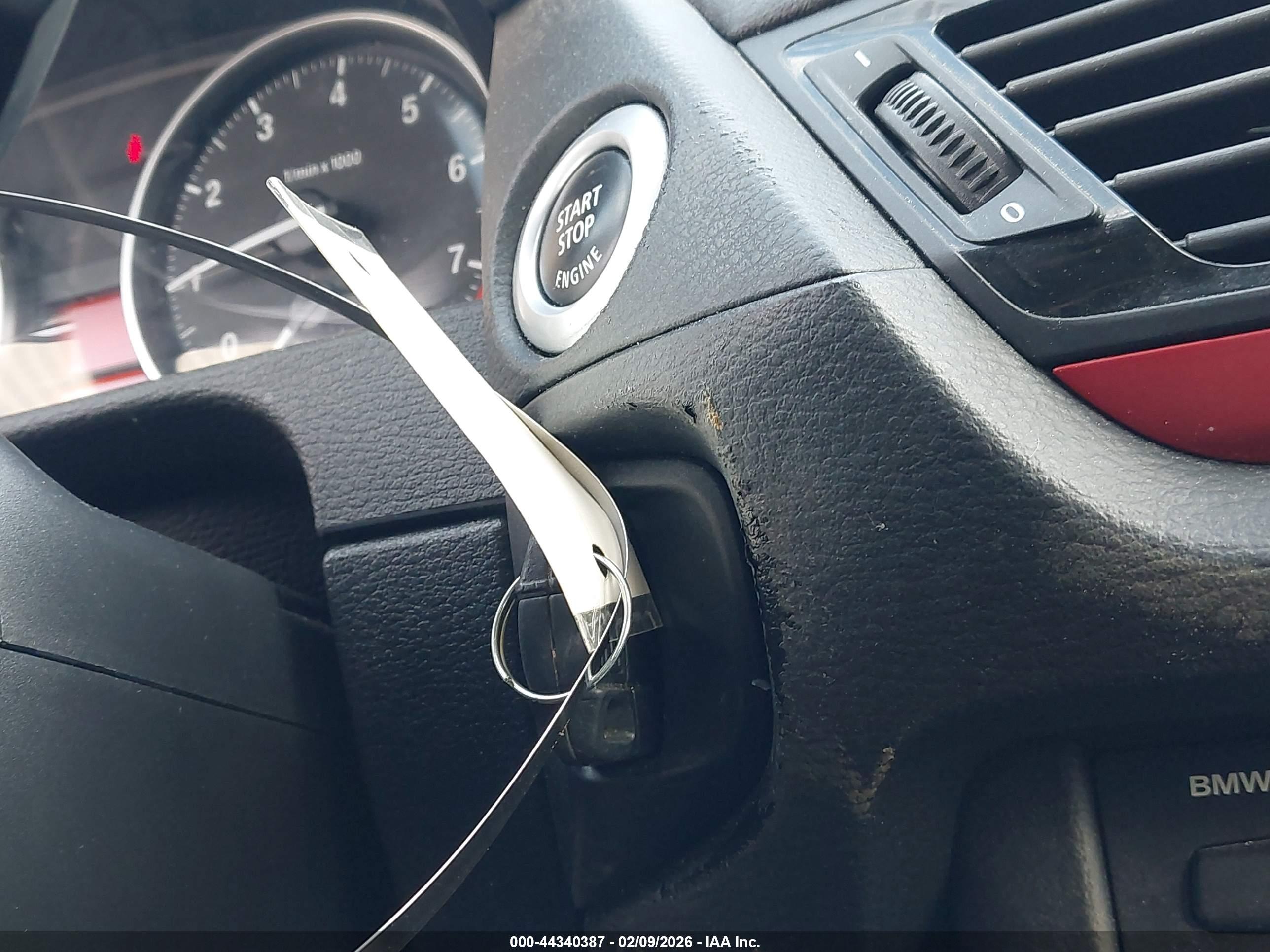 BMW X1 image 11