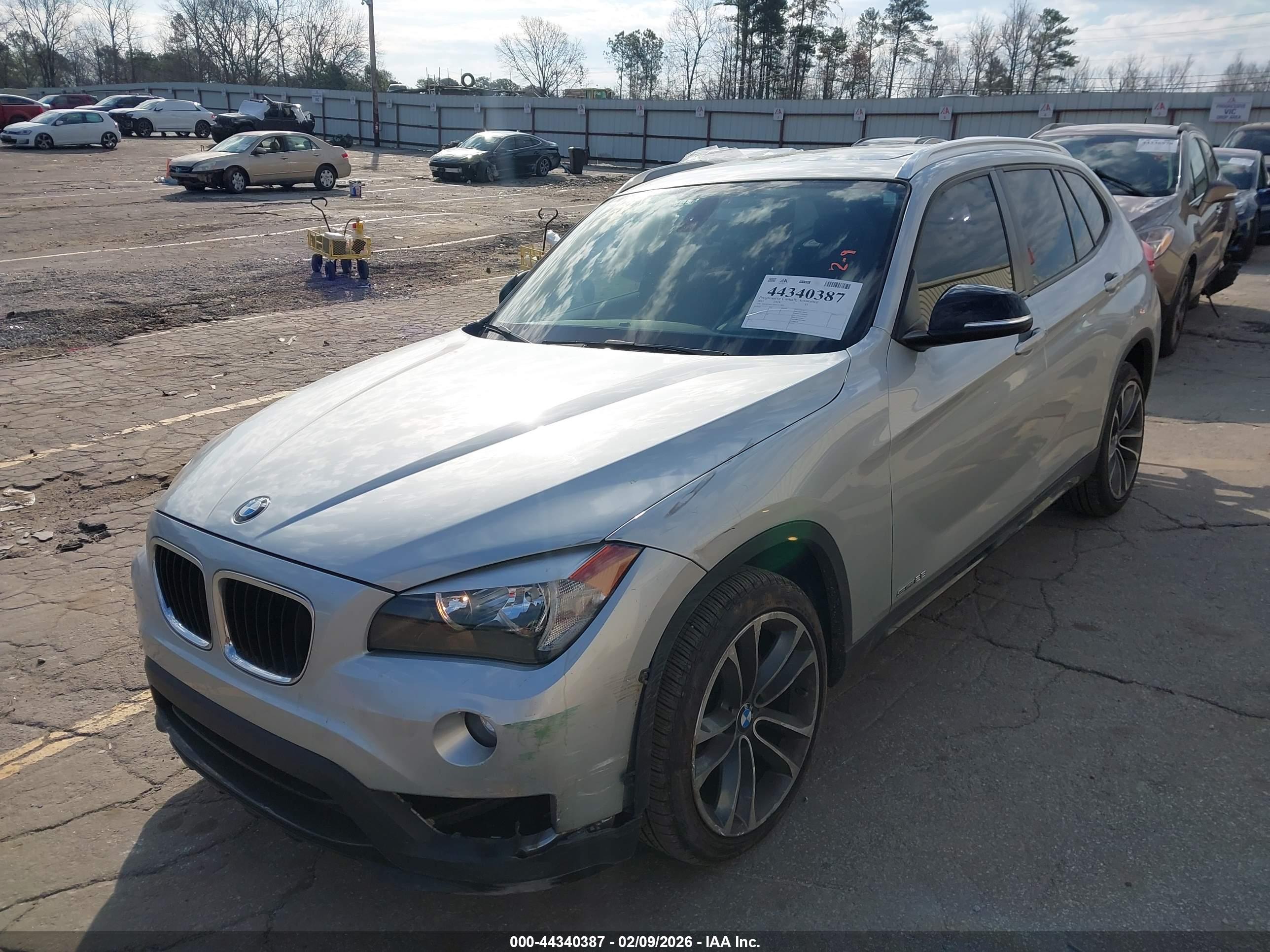 BMW X1 image 2
