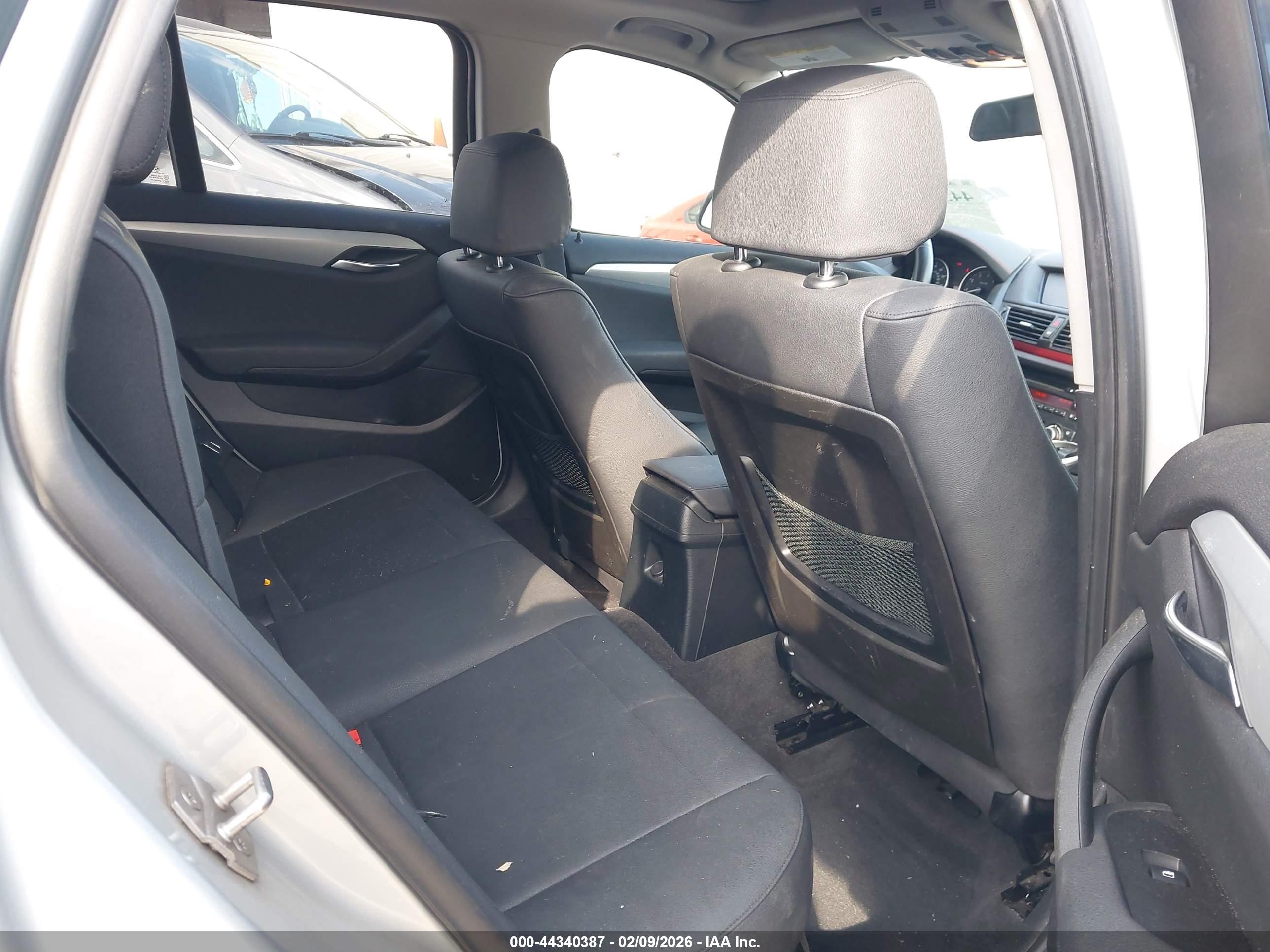 BMW X1 image 8